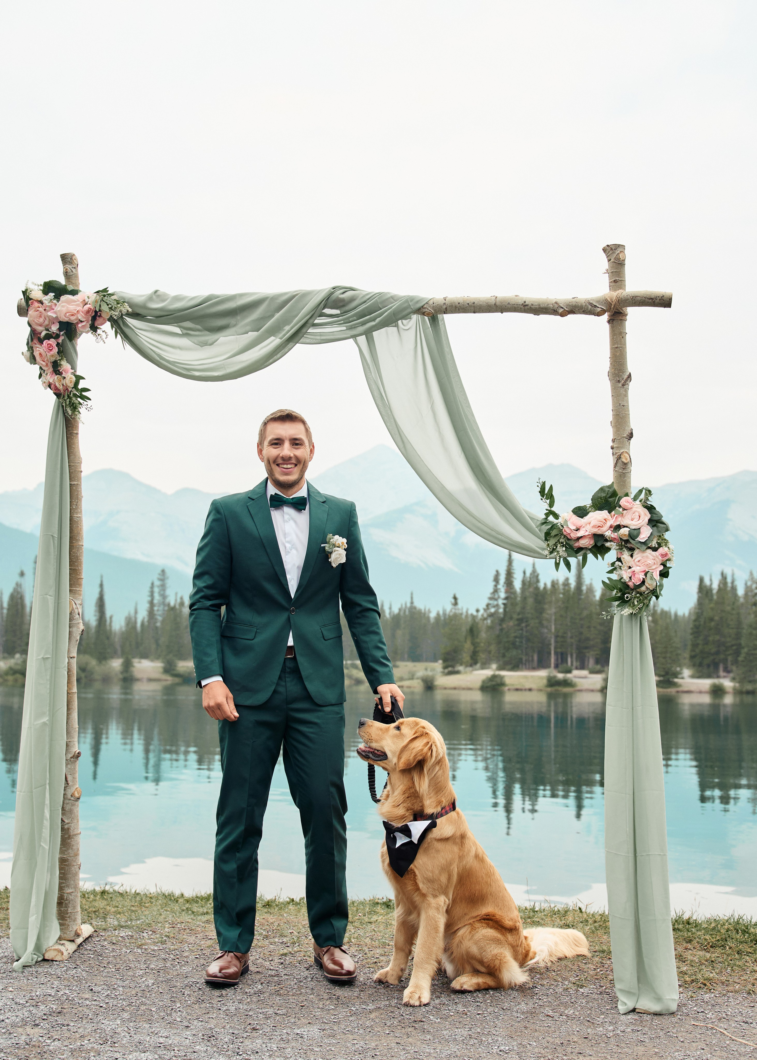 Natalie&Mat. A small, intimate wedding at Forgetmenot Lake, Kananaskis Park. Calgary wedding photo and video. Photographer Andrii Bielikov