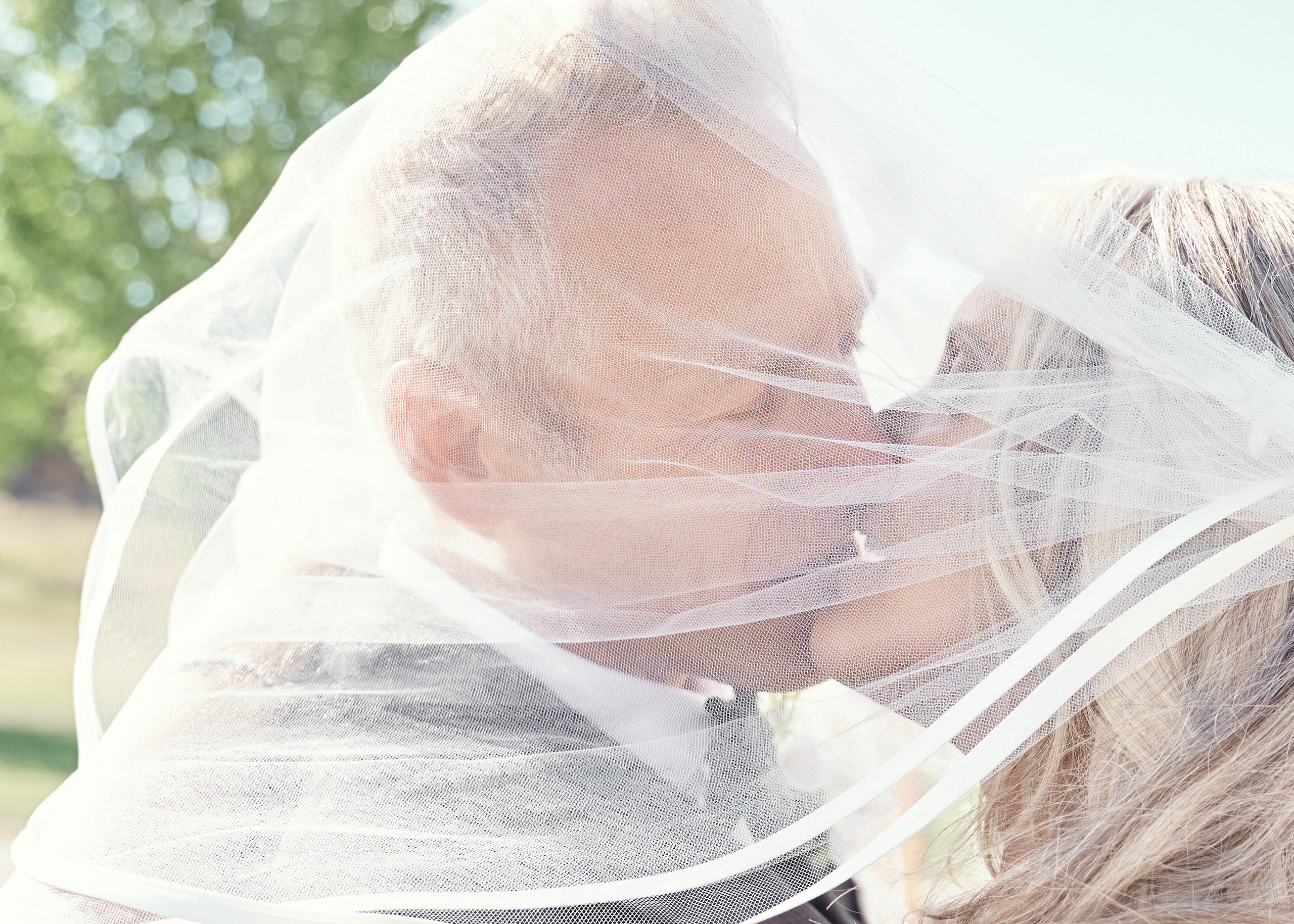 Wedding in Calgary Heritage park. Calgary wedding photo and video. Photographer Andrii Bielikov