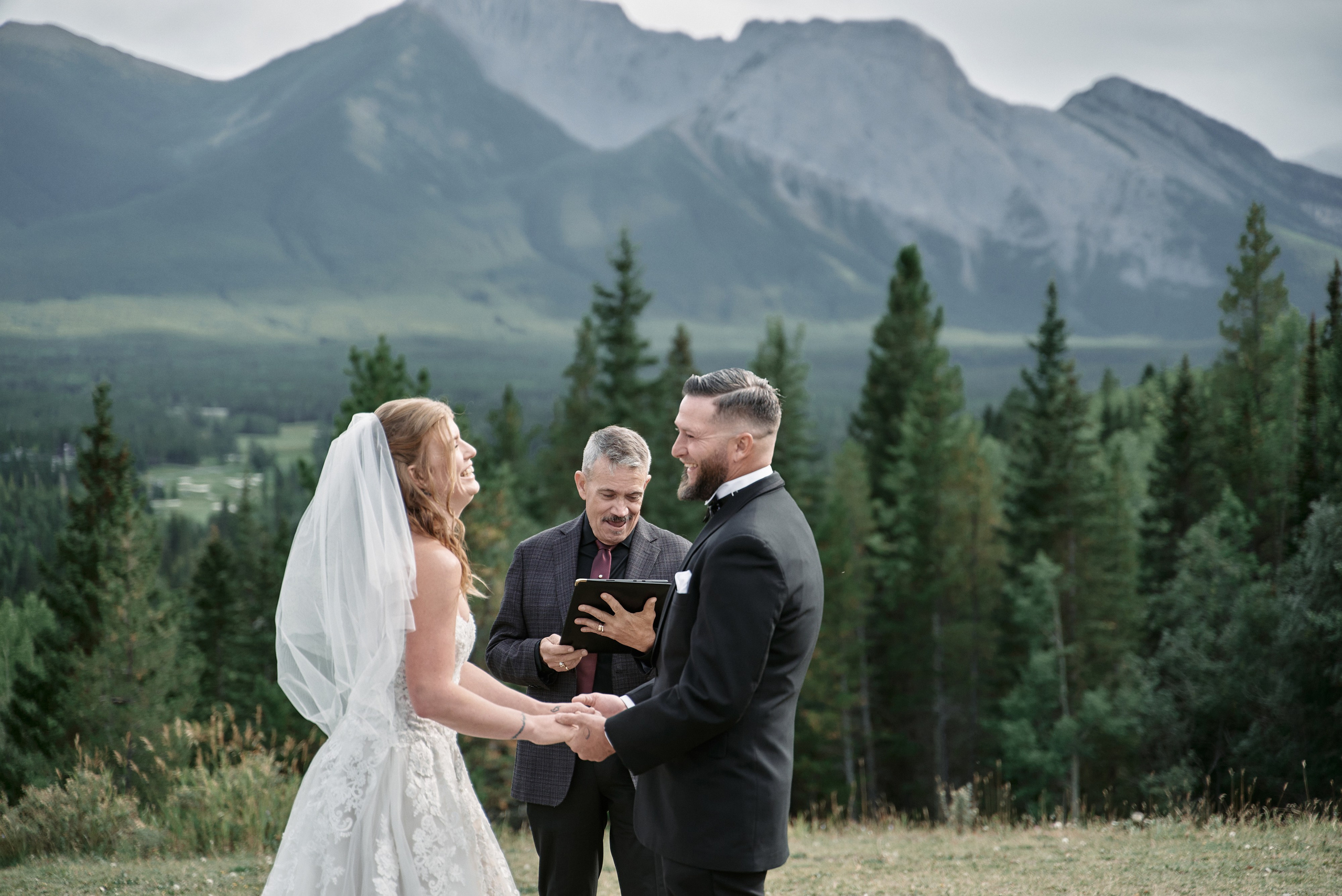 Benjamin&Courtney. Wedding in Kananaskis Park. Calgary wedding photo and video. Photographer Andrii Bielikov