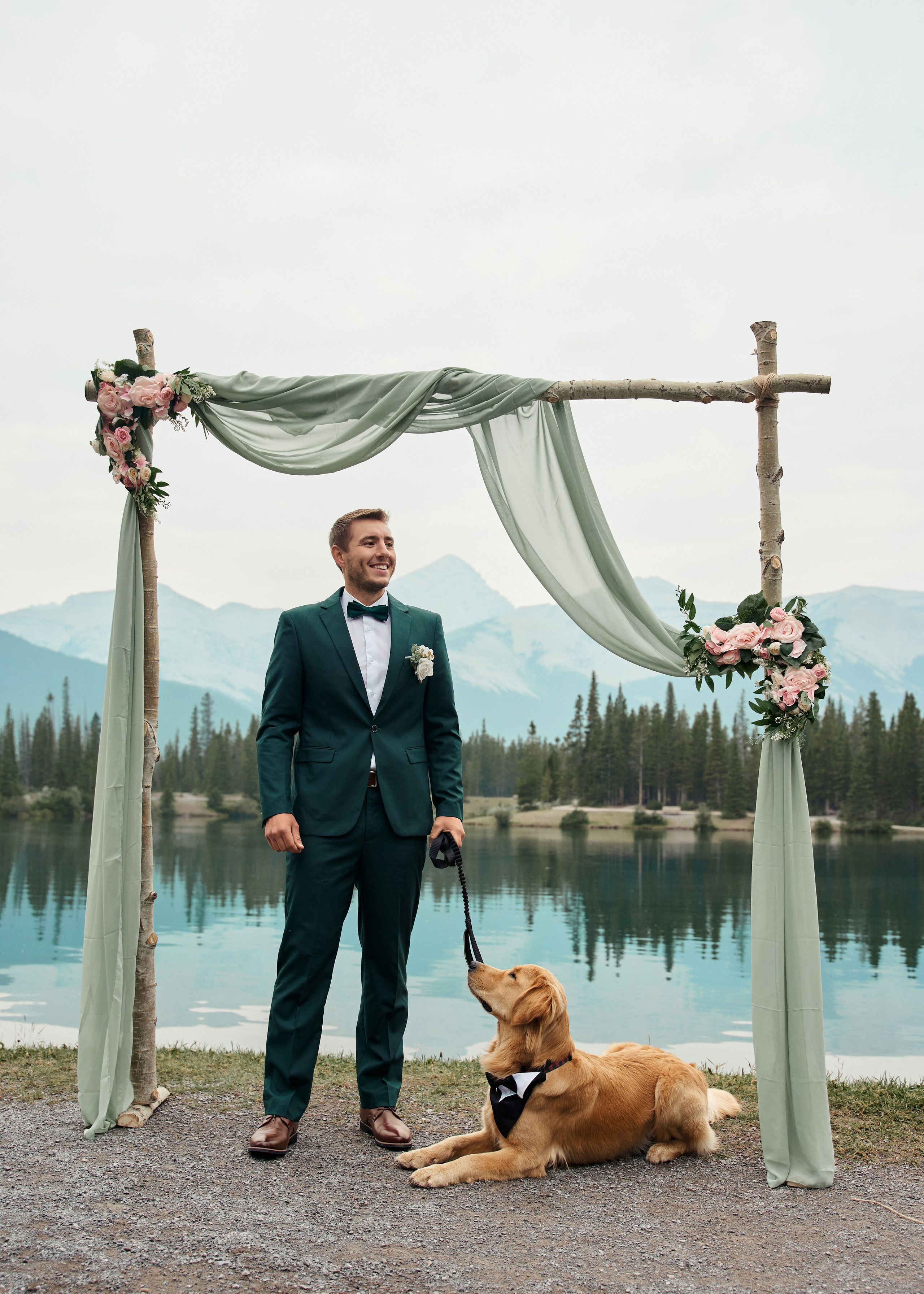 Natalie&Mat. A small, intimate wedding at Forgetmenot Lake, Kananaskis Park. Calgary wedding photo and video. Photographer Andrii Bielikov