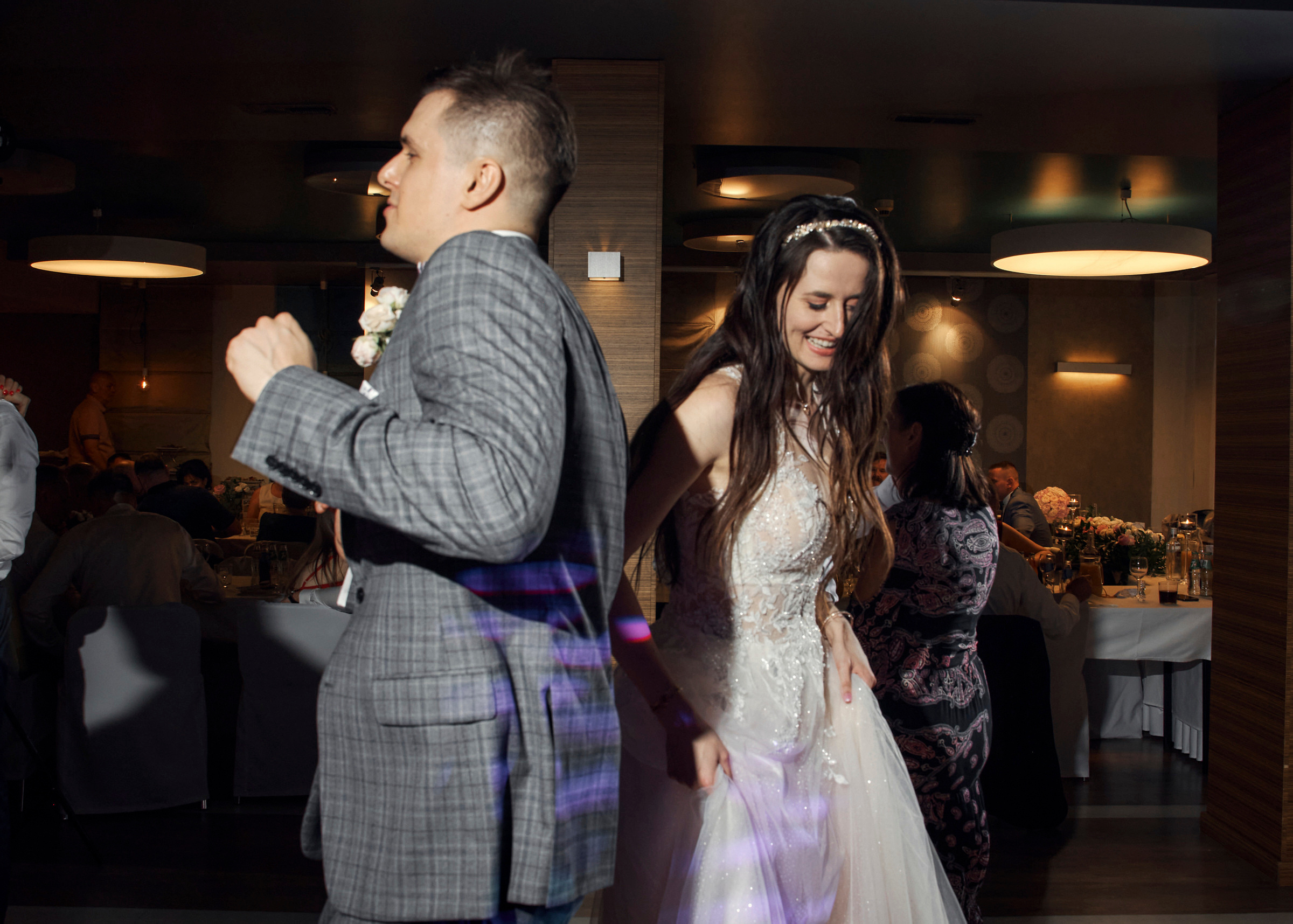 Wedding day. Calgary wedding photo and video. Photographer Andrii Bielikov