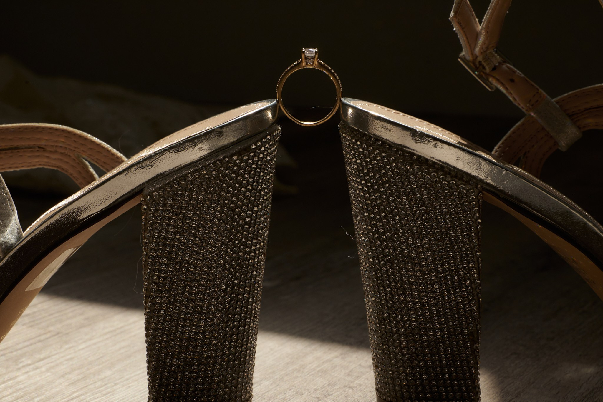 Femi & Jen. Calgary wedding photo and video. Photographer Andrii Bielikov