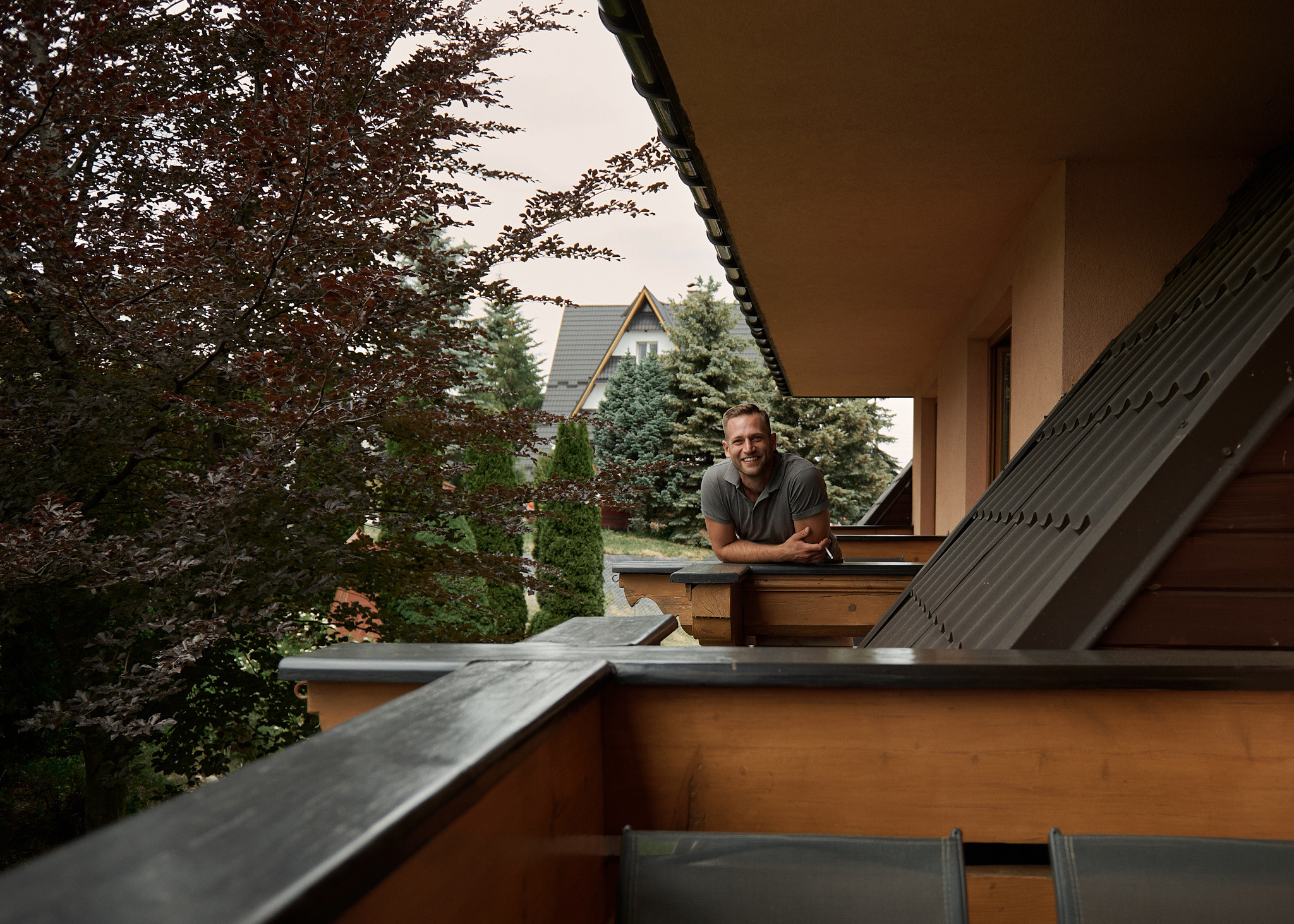 Wedding in mountains. Calgary wedding photo and video. Photographer Andrii Bielikov