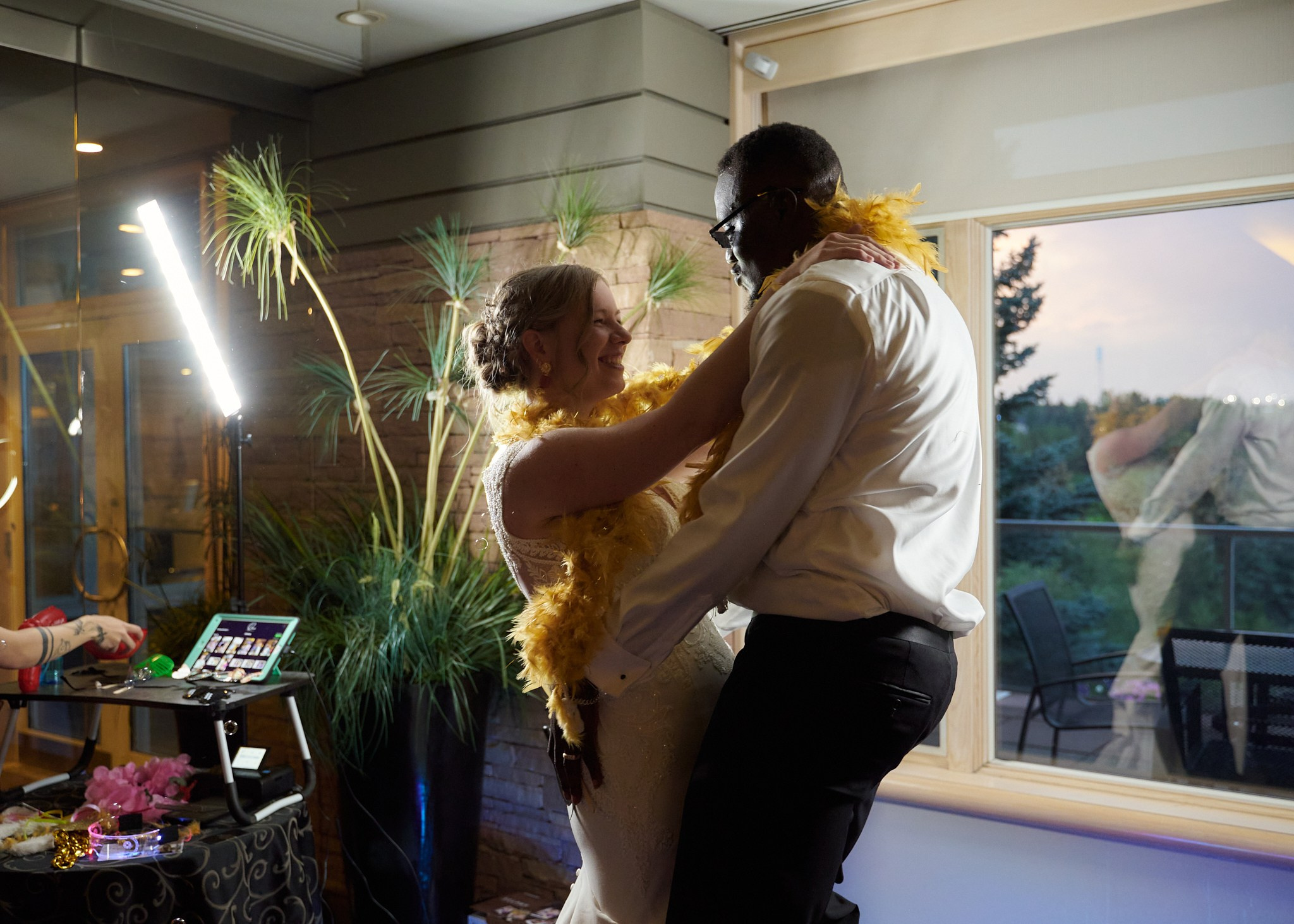 Femi & Jen. Calgary wedding photo and video. Photographer Andrii Bielikov