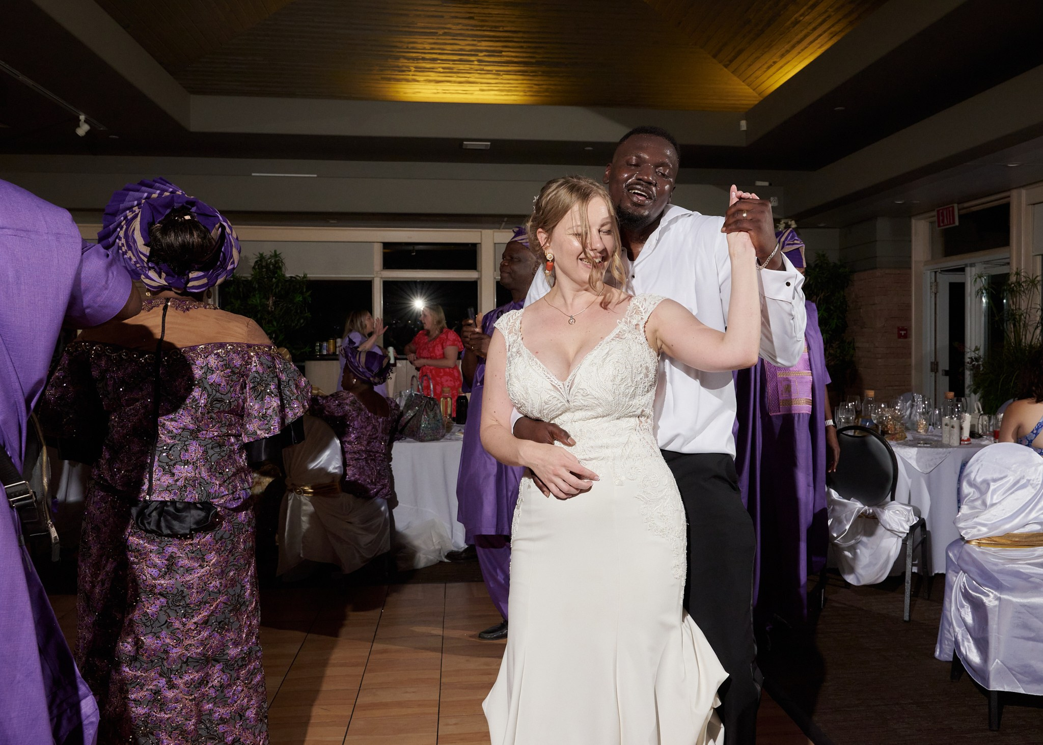 Femi & Jen. Calgary wedding photo and video. Photographer Andrii Bielikov