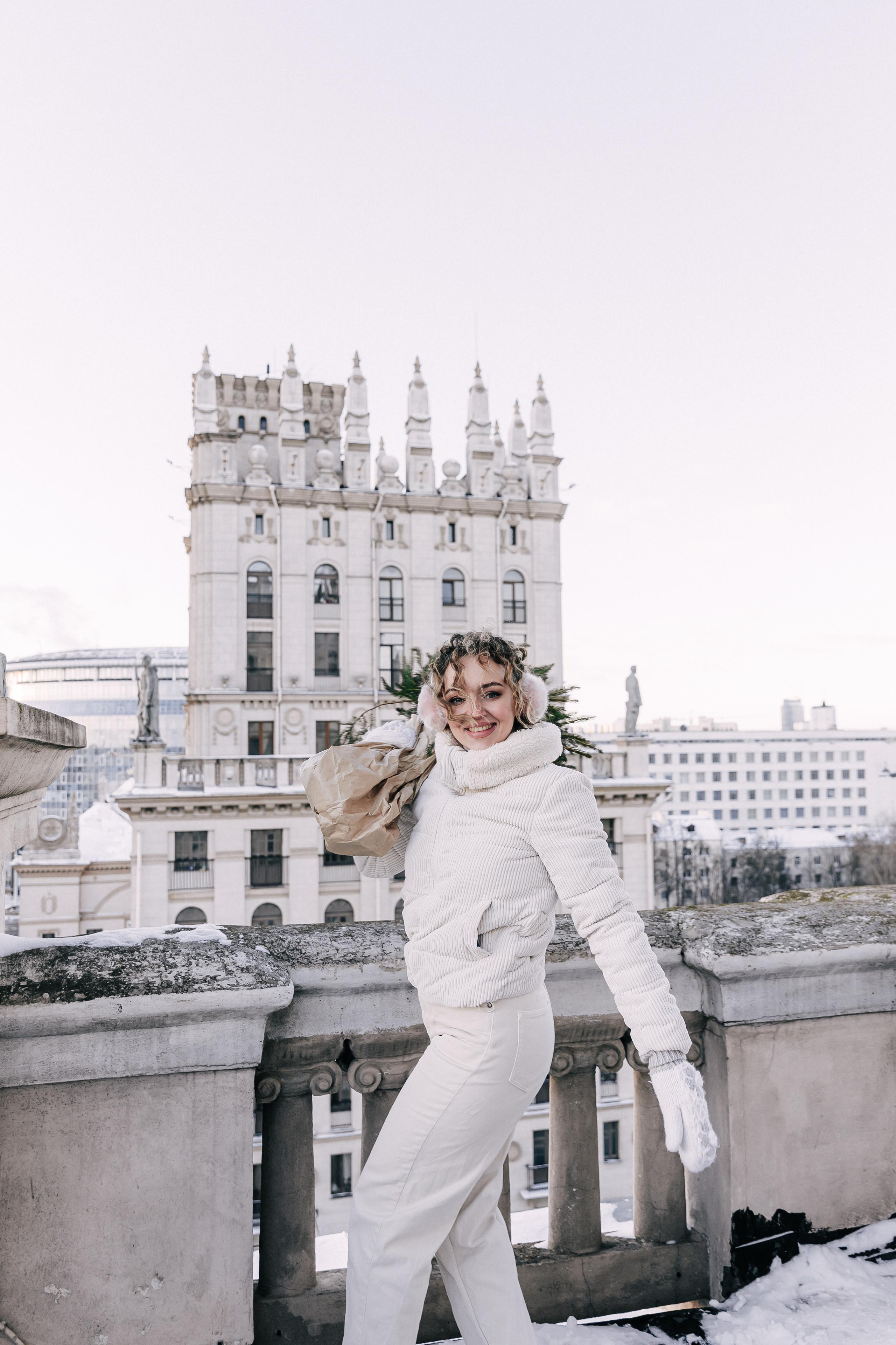 A winter fairy tale in the city center. Wedding and family photographer