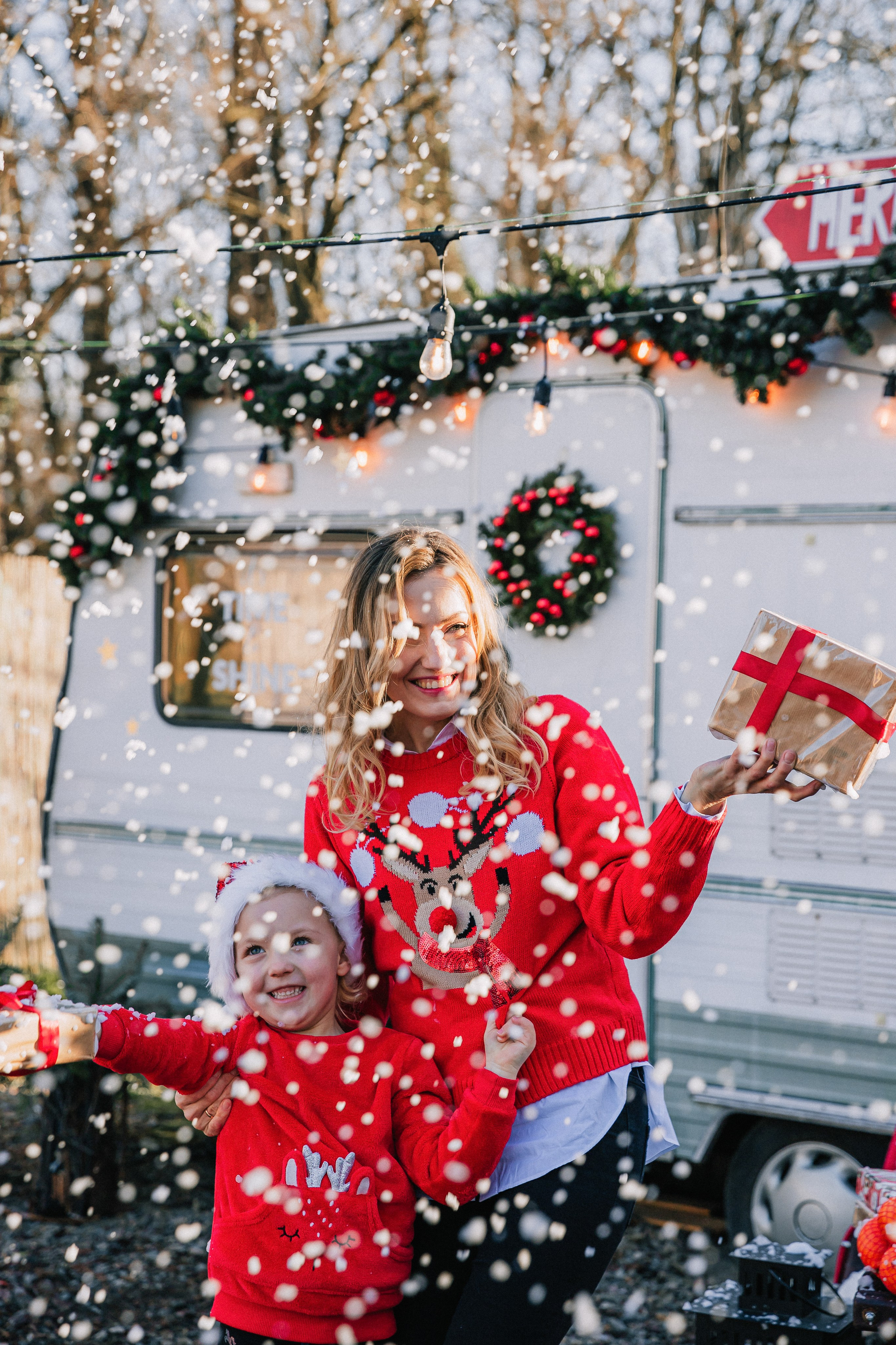 Dasha, Alina. Wedding and family photographer