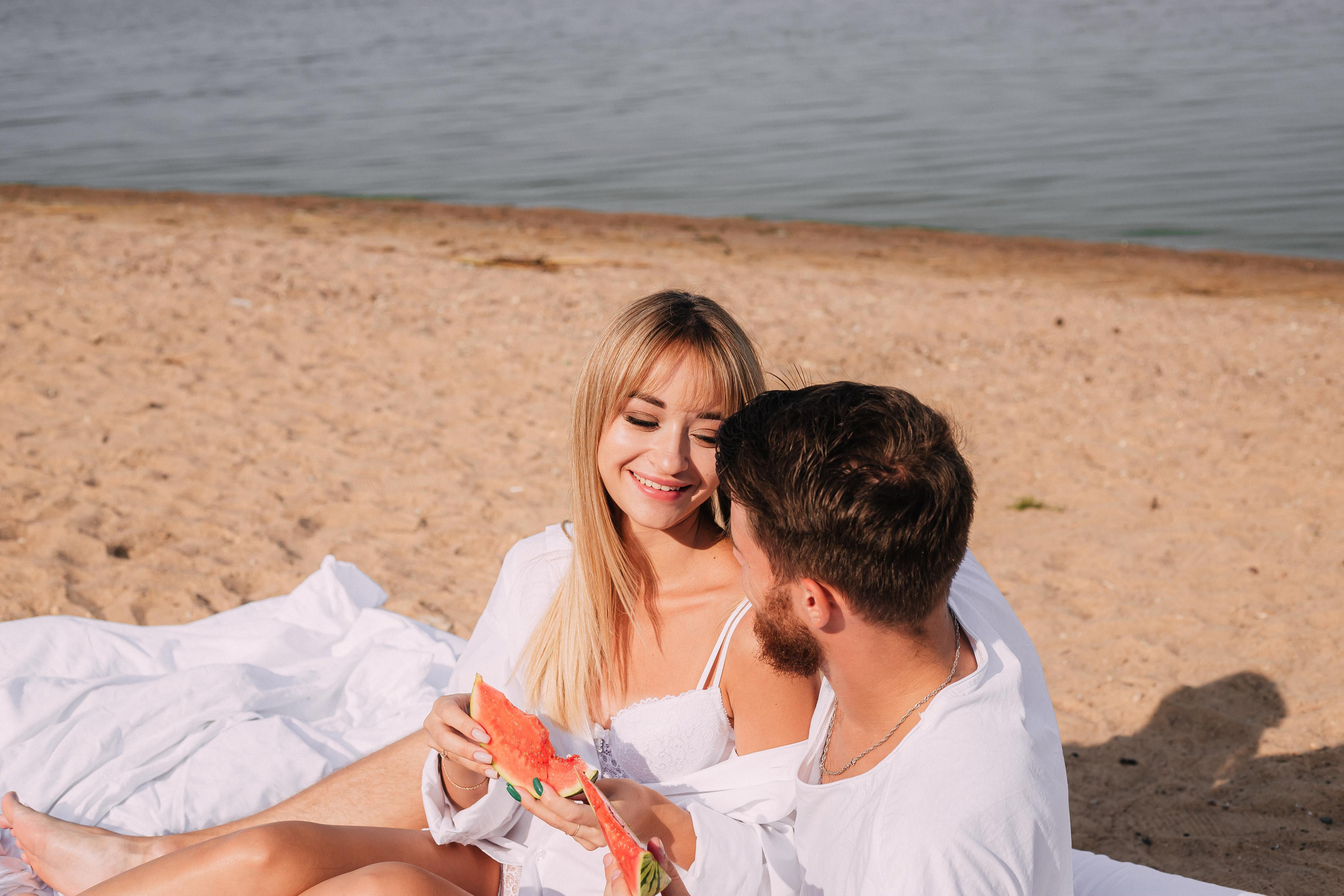 Love story at the Minsk Sea Katya and Pasha. Wedding and family photographer