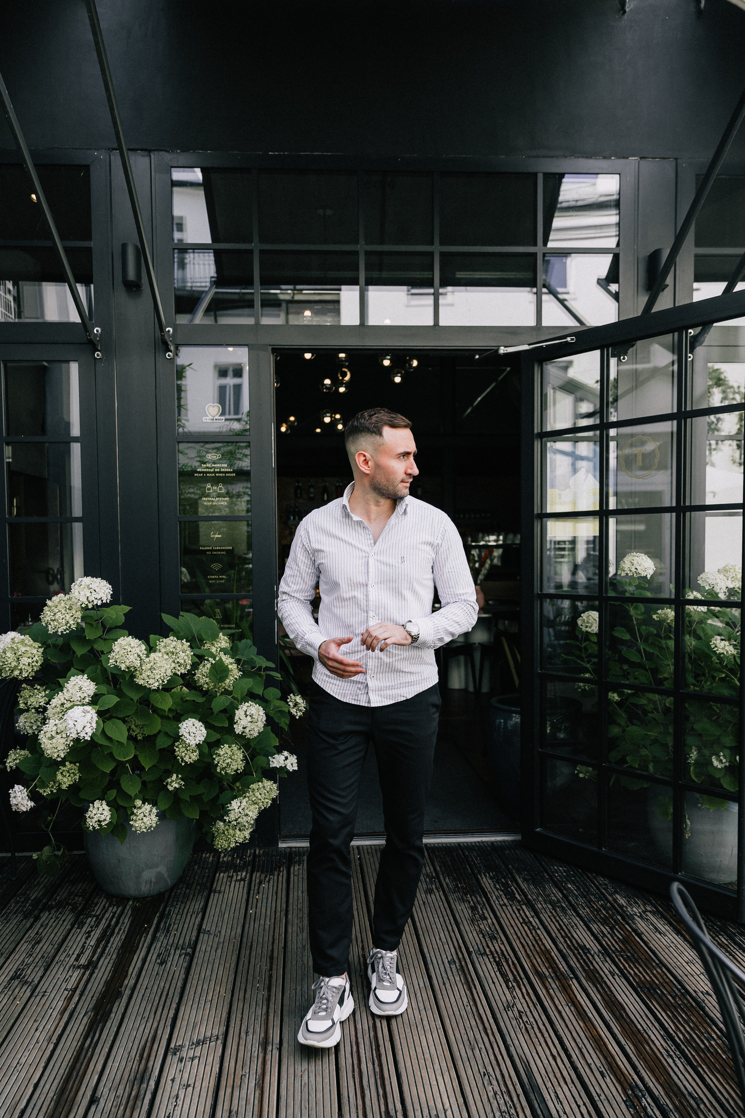 Aleks. Wedding and family photographer