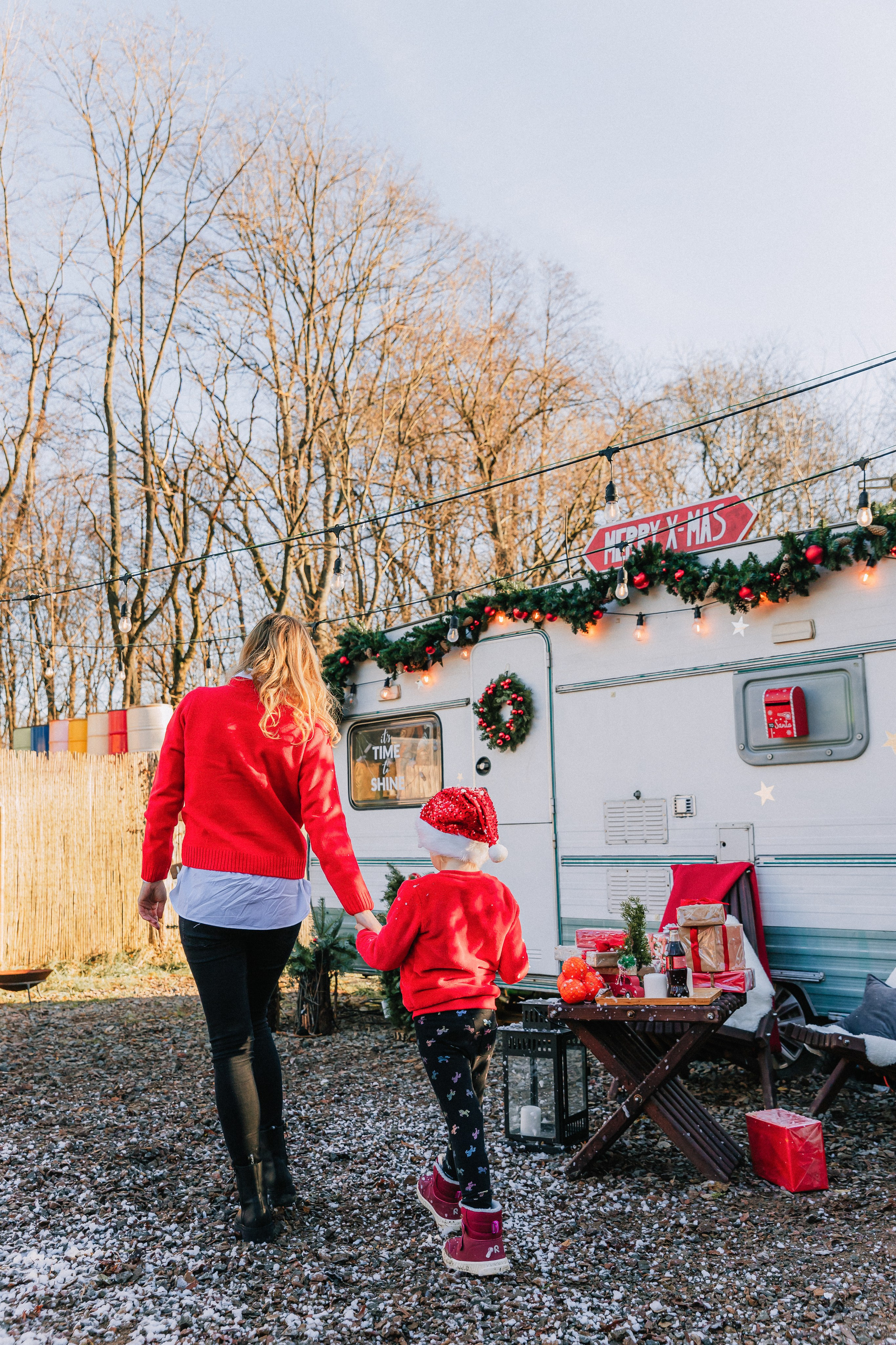 Dasha, Alina. Wedding and family photographer