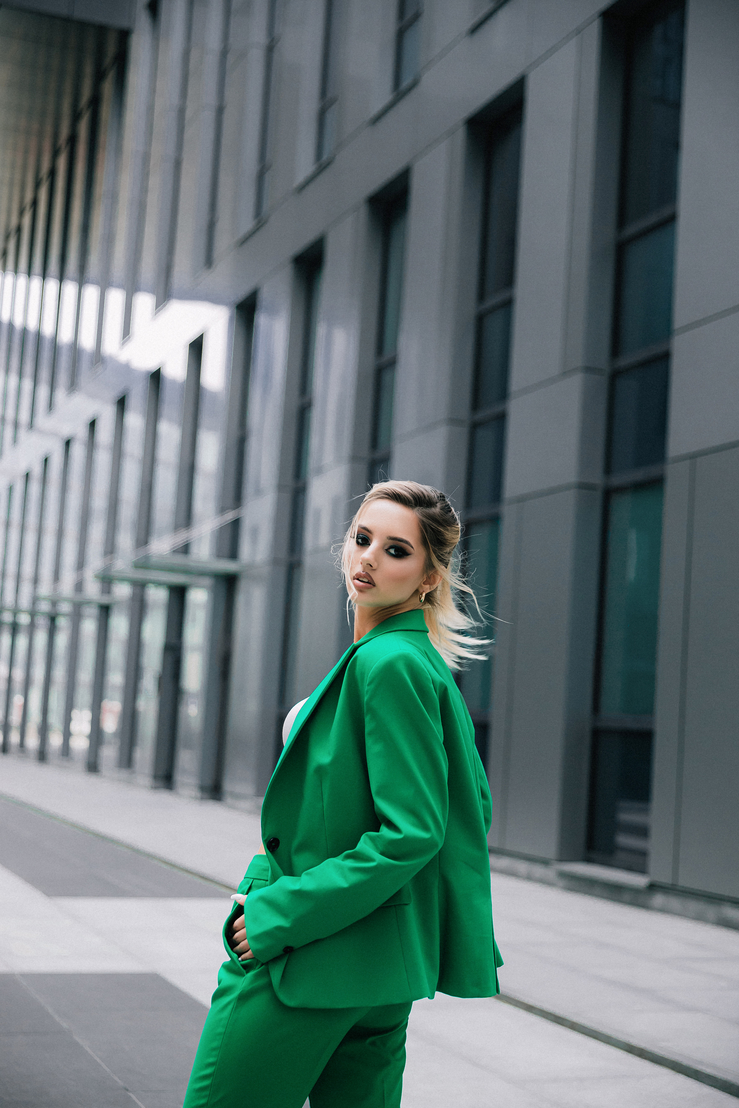 Kristine. Wedding and family photographer