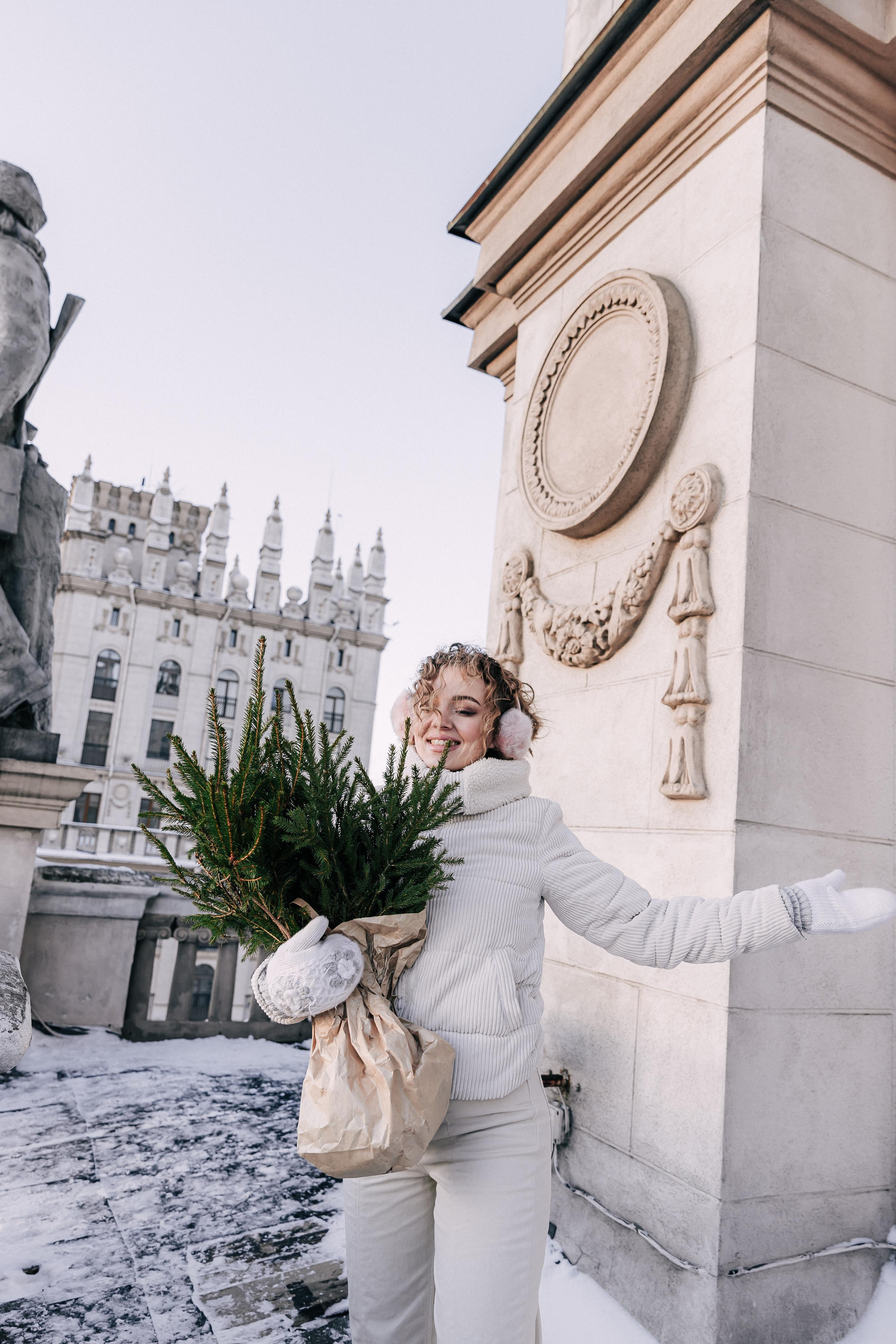 A winter fairy tale in the city center. Wedding and family photographer