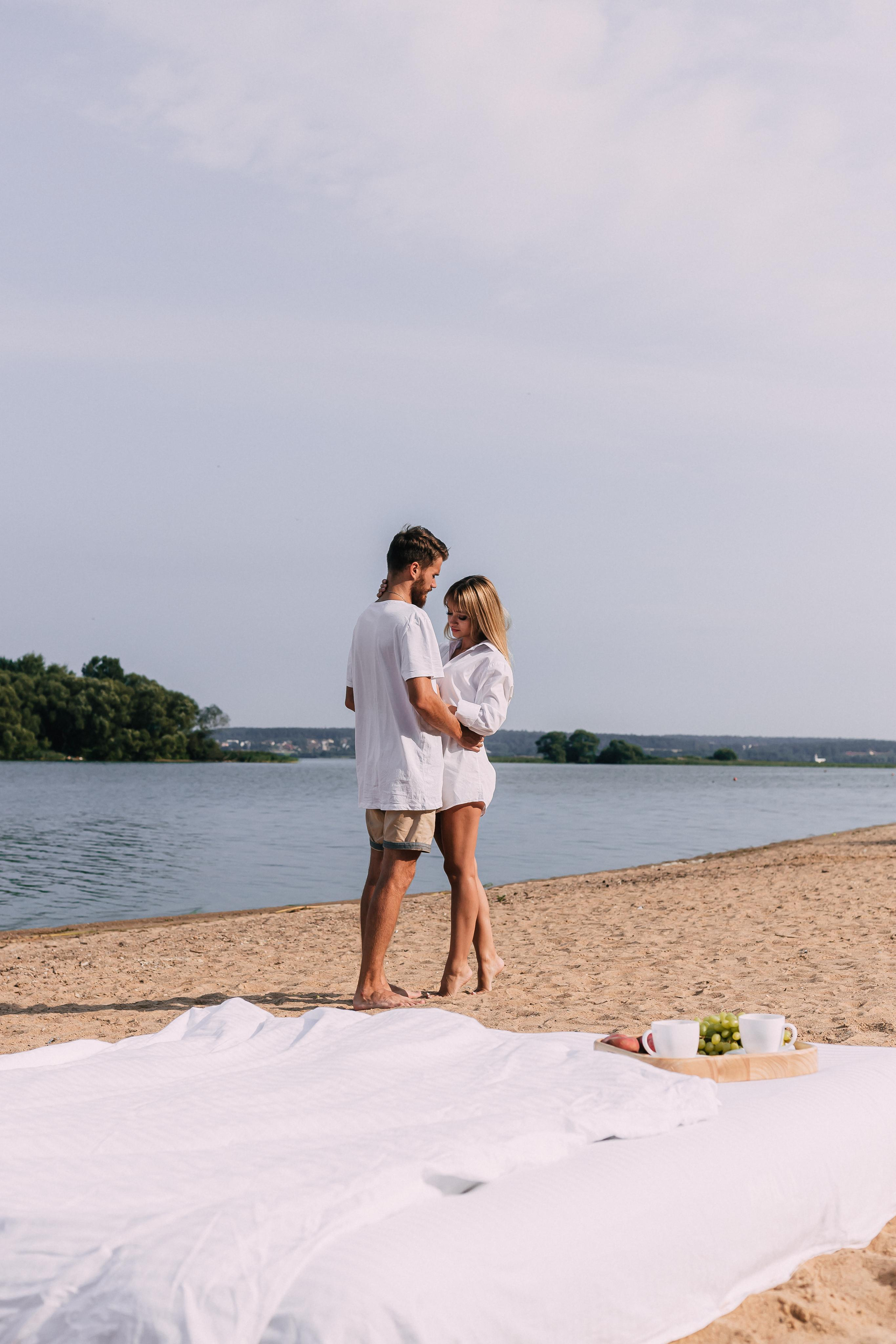 Love story at the Minsk Sea Katya and Pasha. Wedding and family photographer