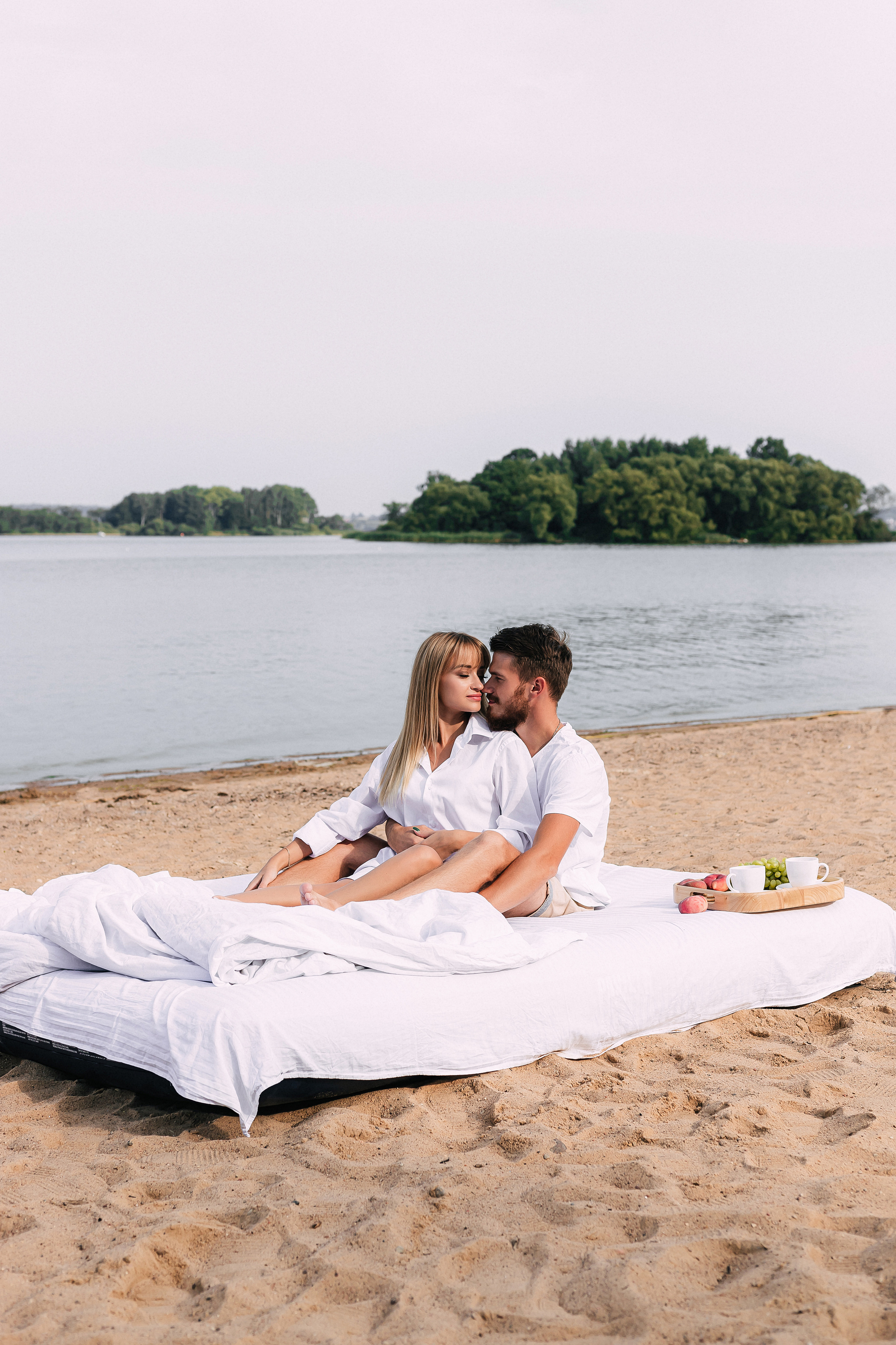 Love story at the Minsk Sea Katya and Pasha. Wedding and family photographer