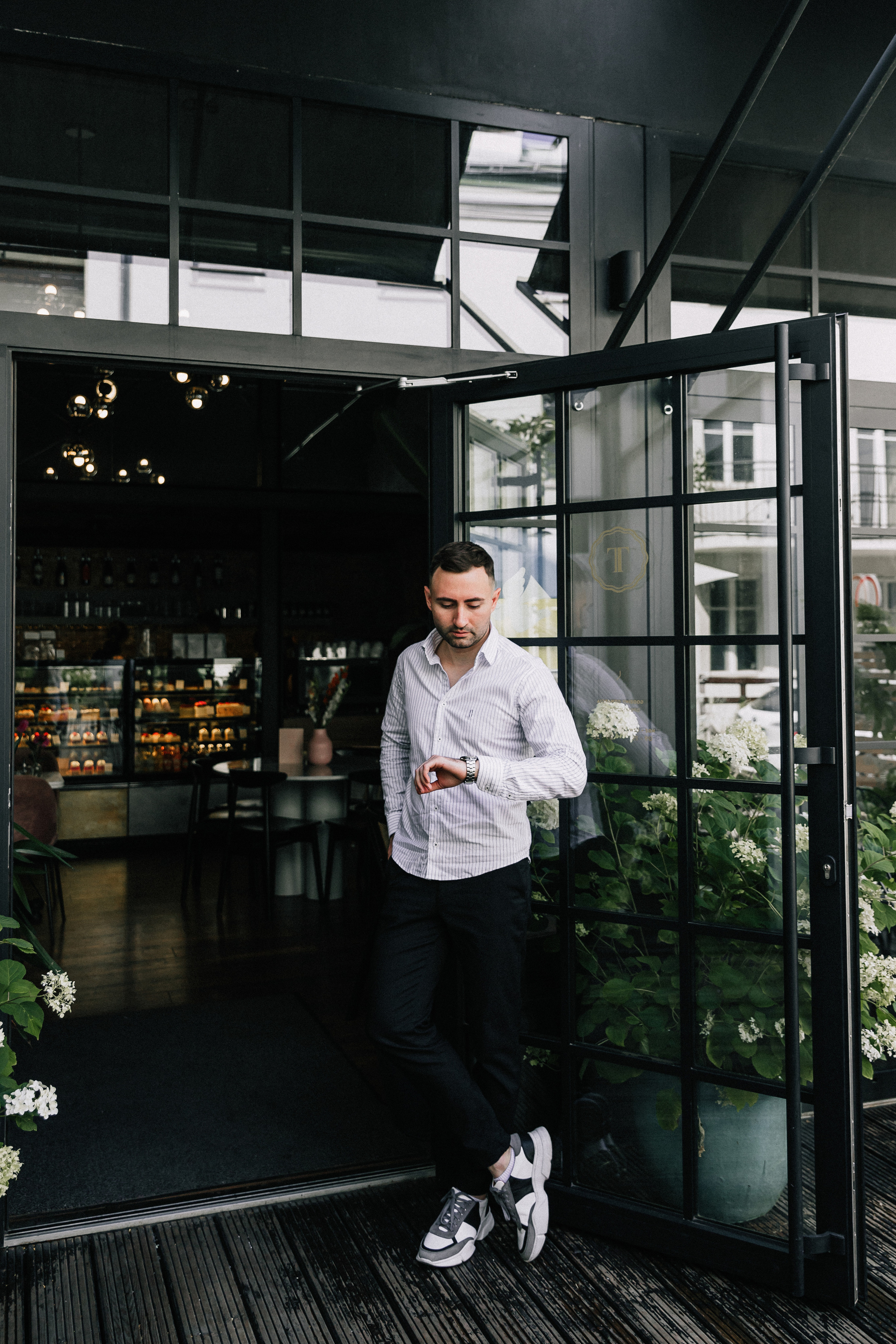 Aleks. Wedding and family photographer