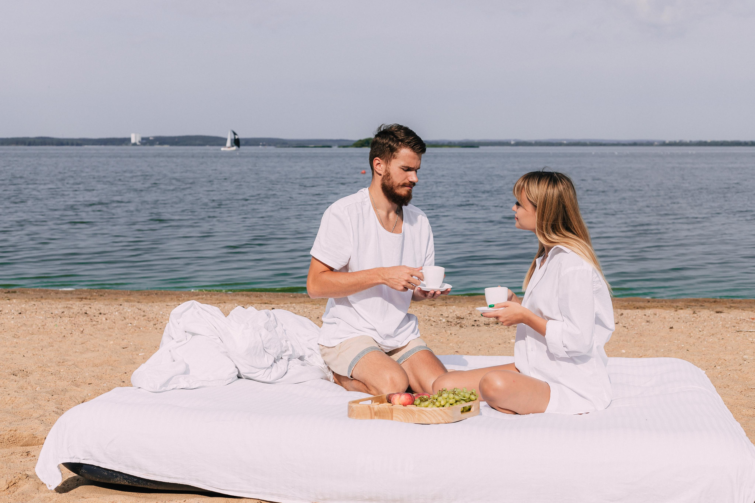 Love story at the Minsk Sea Katya and Pasha. Wedding and family photographer