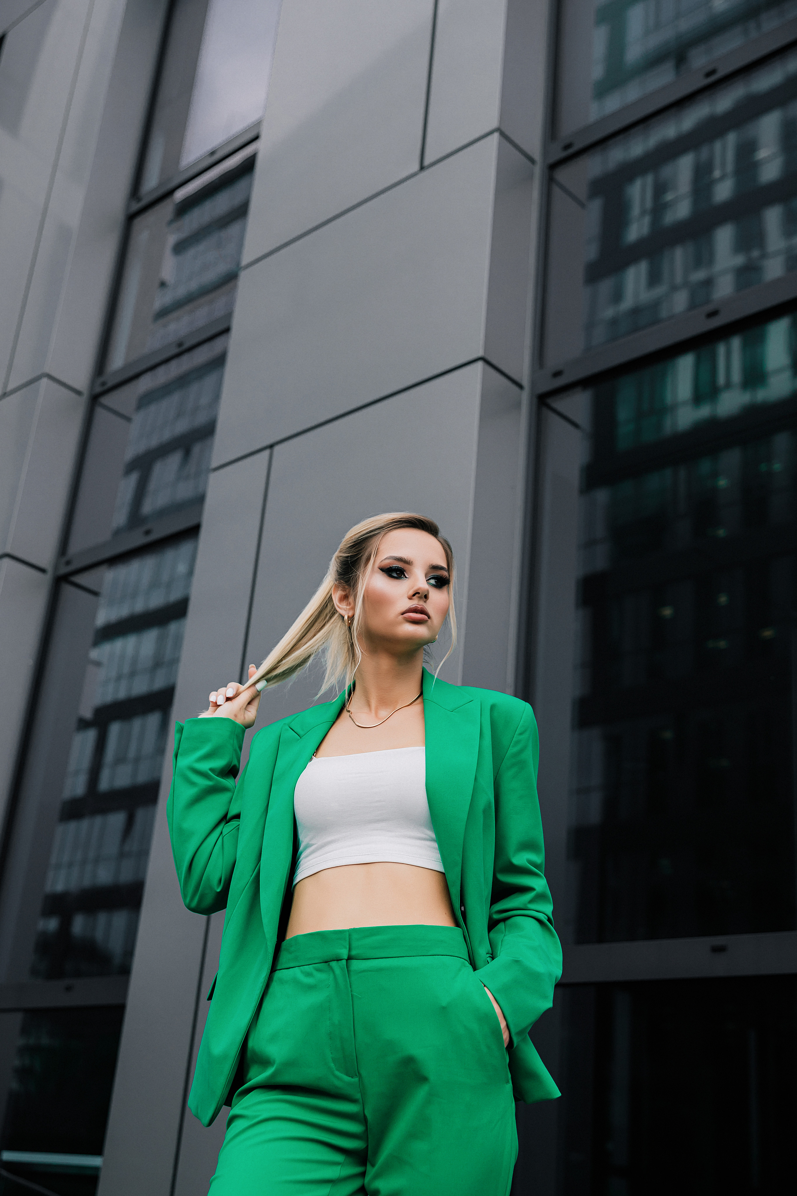 Kristine. Wedding and family photographer