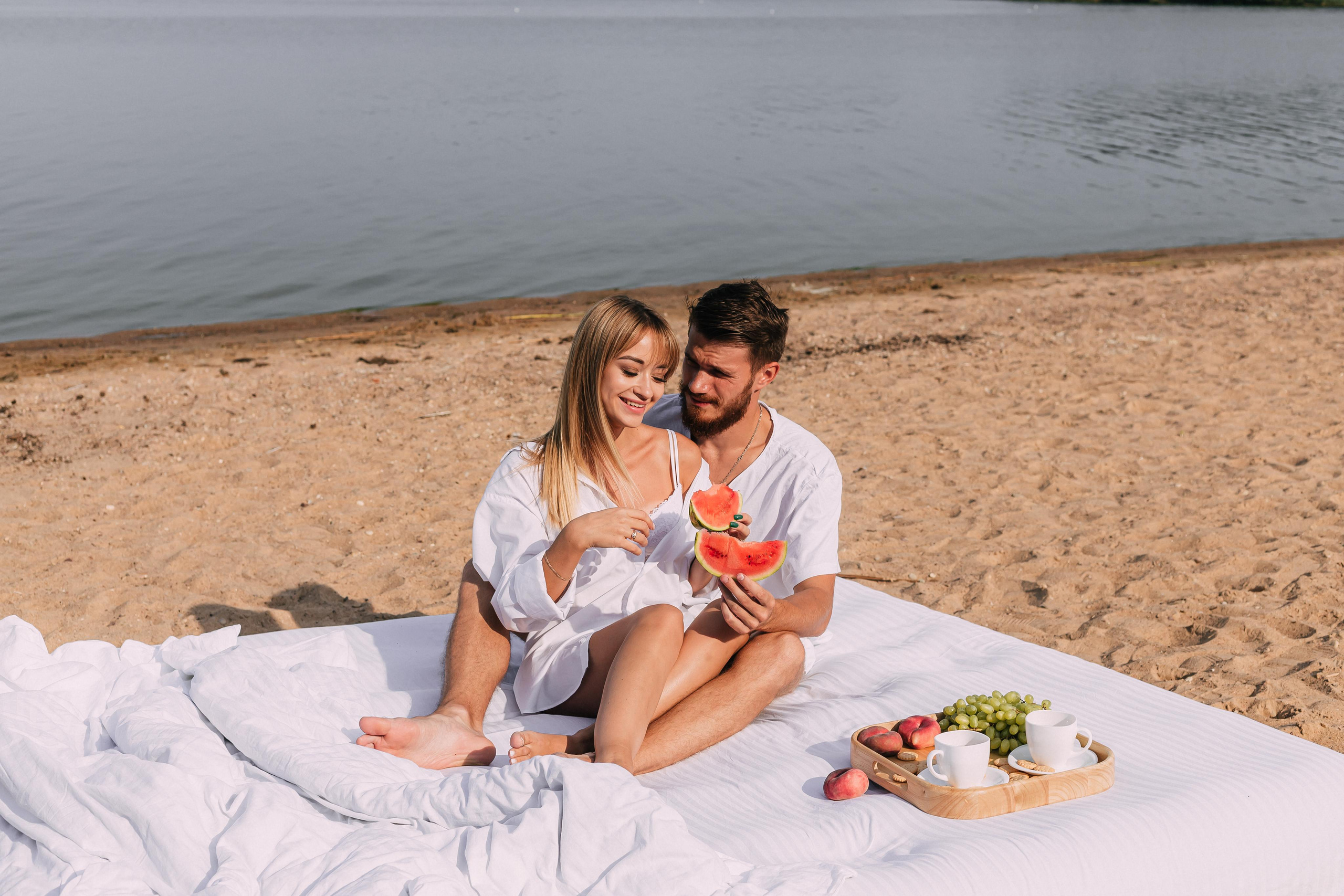 Love story at the Minsk Sea Katya and Pasha. Wedding and family photographer