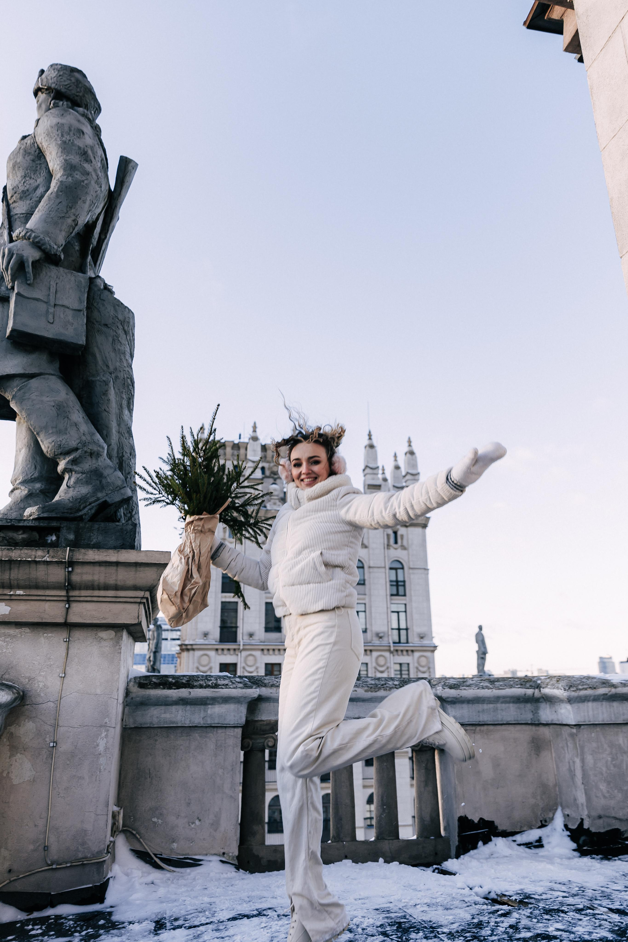 A winter fairy tale in the city center. Wedding and family photographer