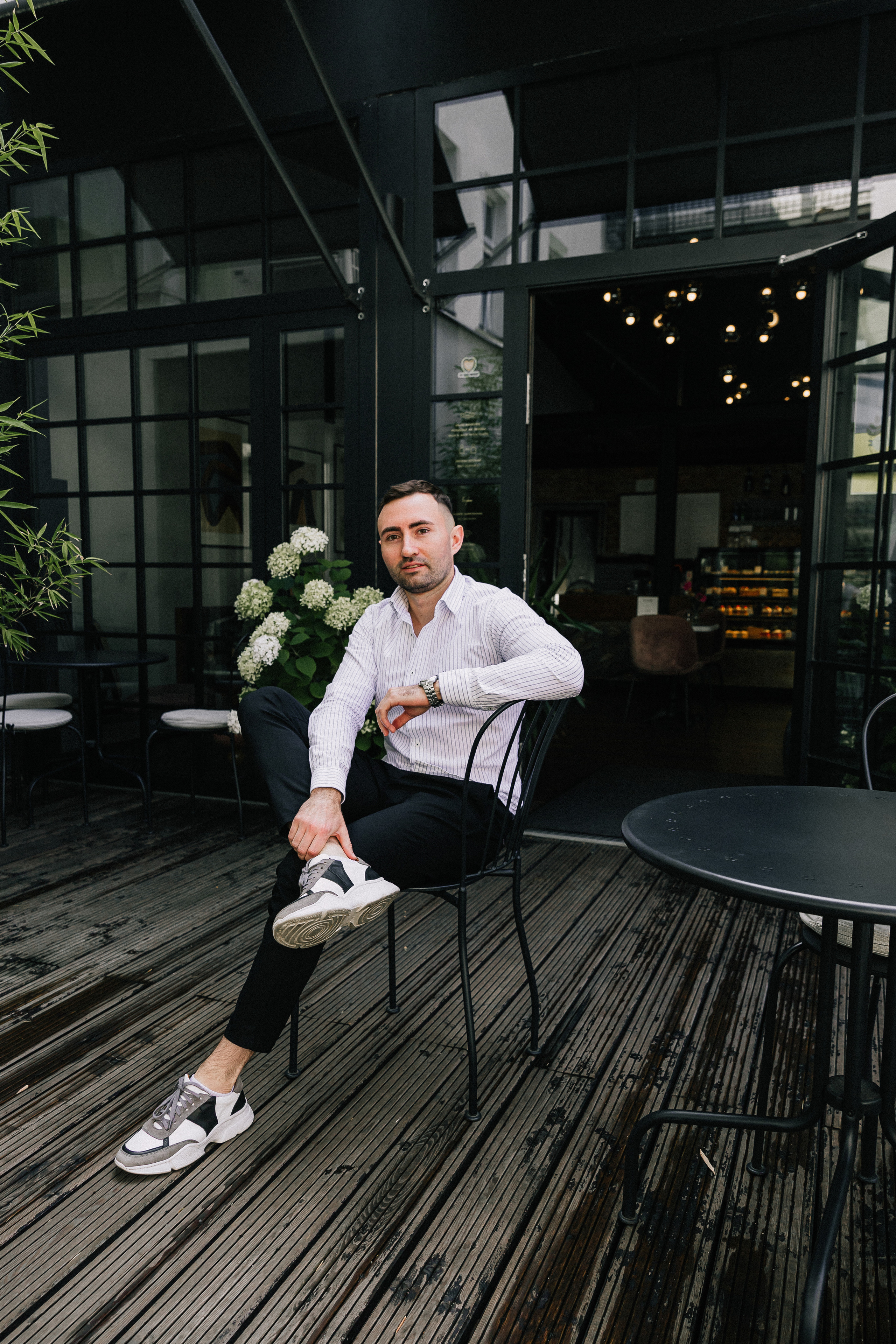 Aleks. Wedding and family photographer