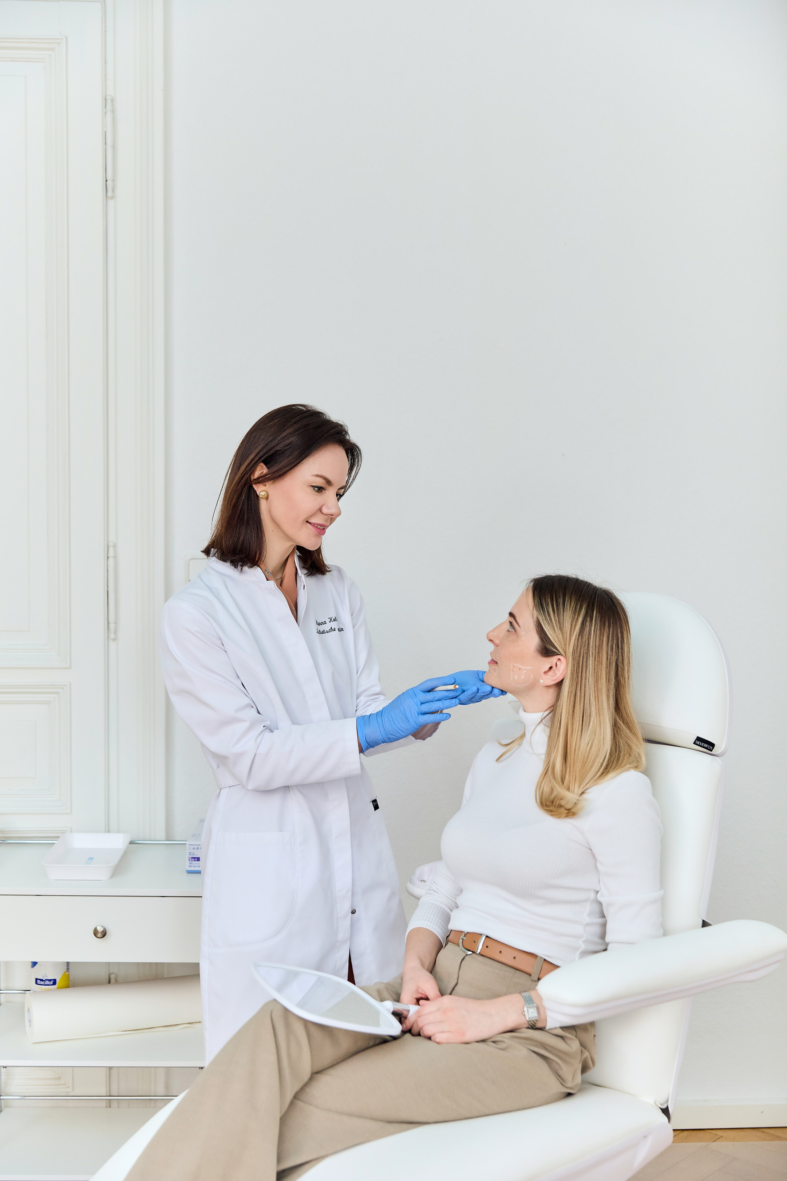 Schweinfurt, Frankfurt, or New York City. Business Portraits Matter. Photographer in Frankfurt Evgeniia Dubrov