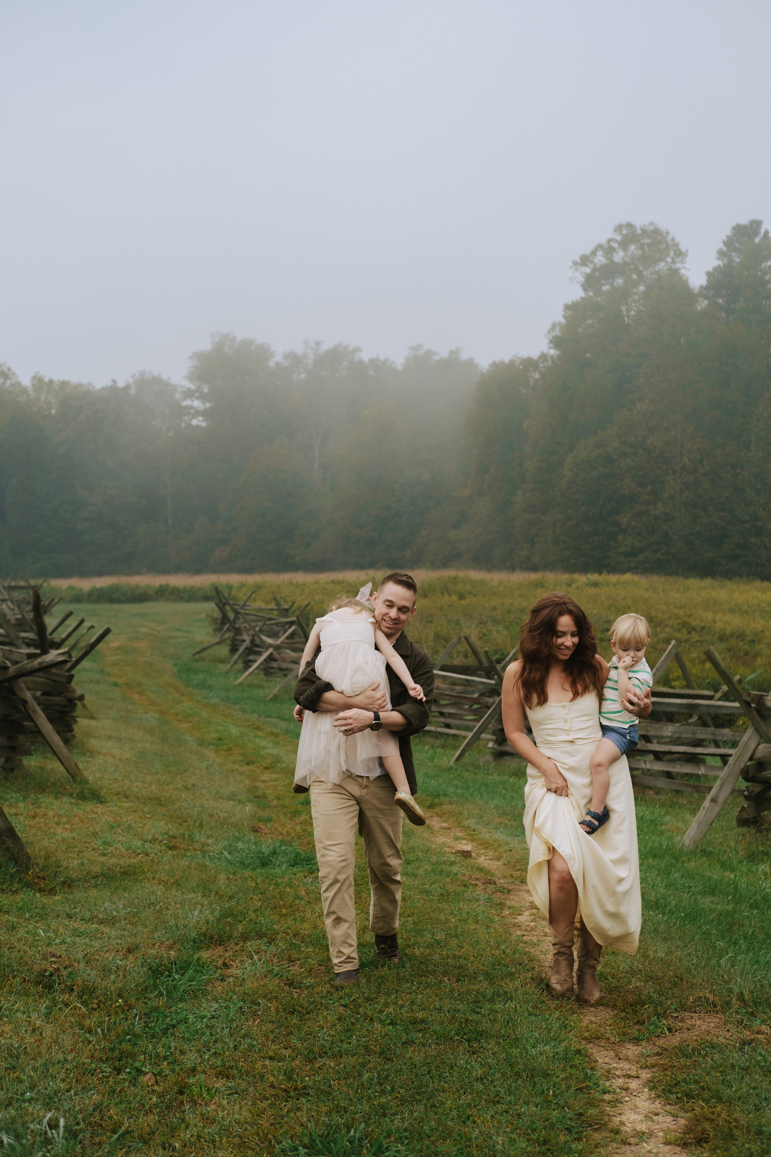 Best Photo Session Locations in Richmond, VA: My Top Picks. Family Photographer Anna Dobrovolskaia | Richmond, VA