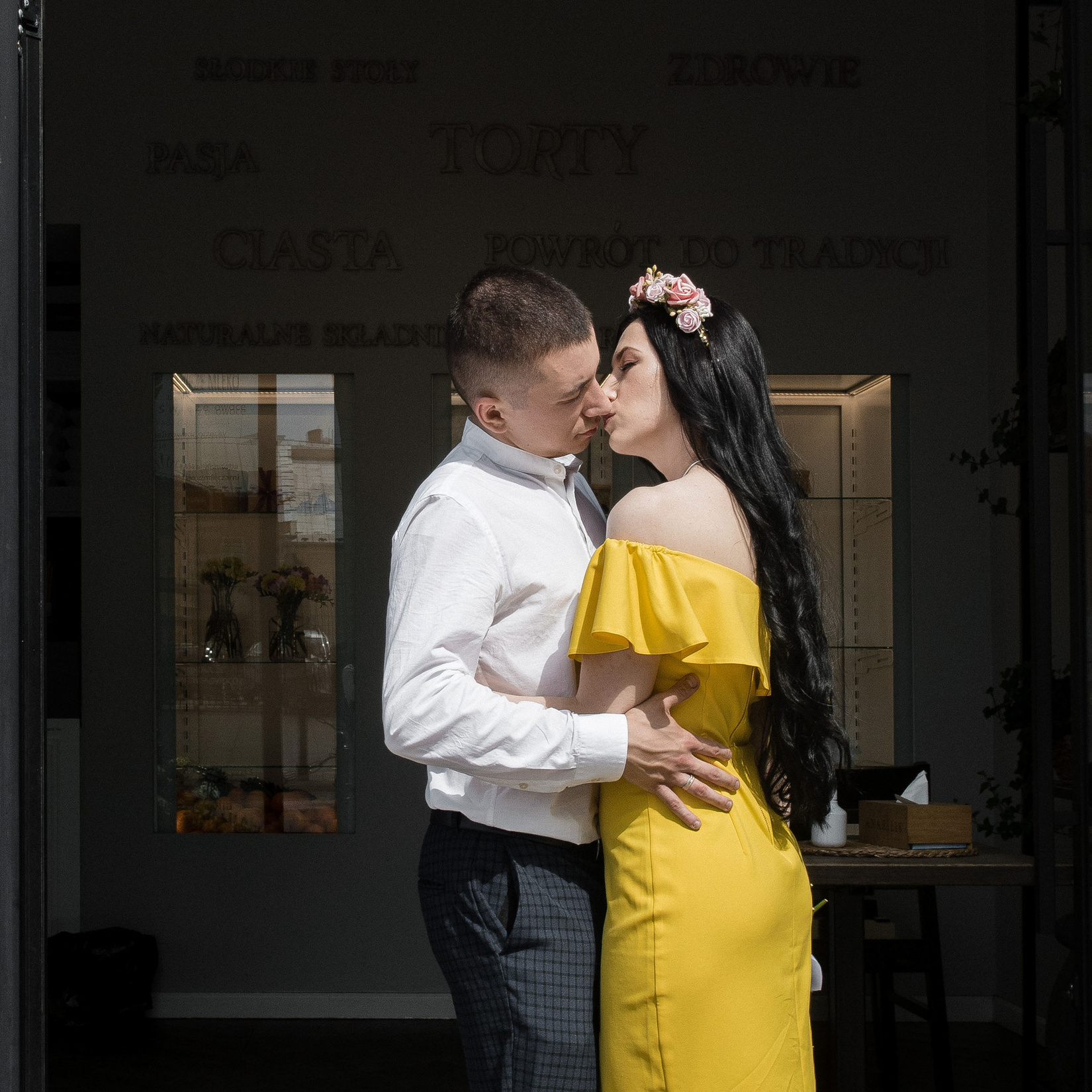 Para młoda po ślubie cywilnym