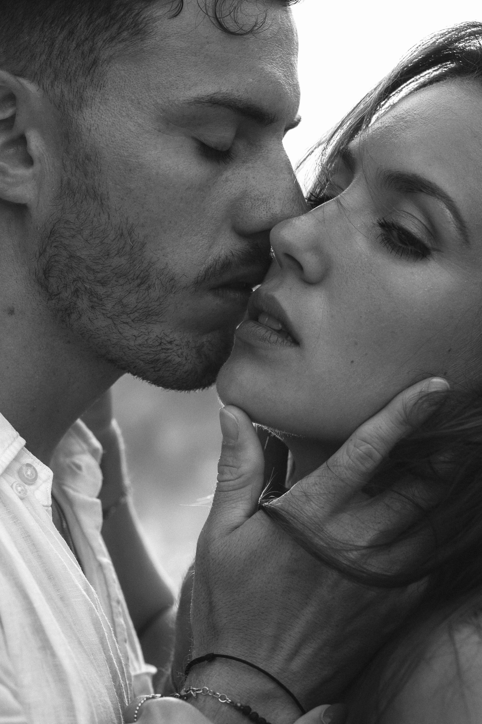 Natural and cinematic couple photography in Madeira Island