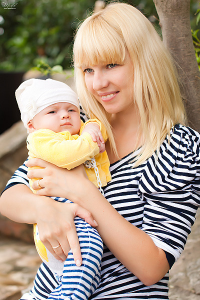 Domowa sesja zdjęciowa dla dzieci w Hiszpanii. Fotograf w Barcelonie Hiszpanii Maslik Yulia