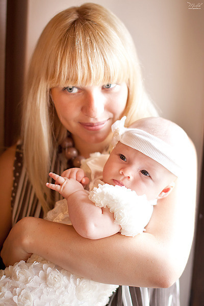 Domowa sesja zdjęciowa dla dzieci w Hiszpanii. Fotograf w Barcelonie Hiszpanii Maslik Yulia