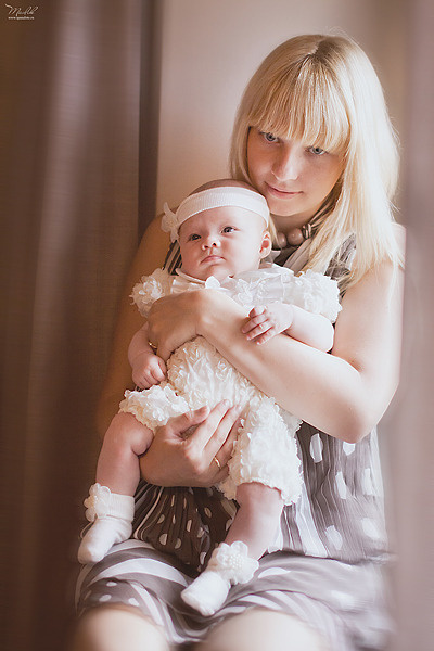 Domowa sesja zdjęciowa dla dzieci w Hiszpanii. Fotograf w Barcelonie Hiszpanii Maslik Yulia