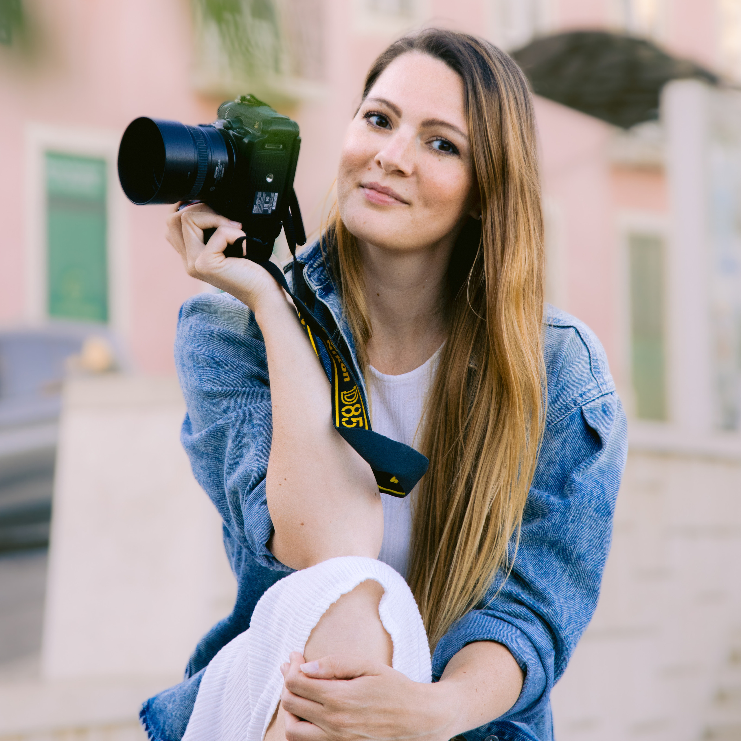 Lifestyle, wedding and family photographer