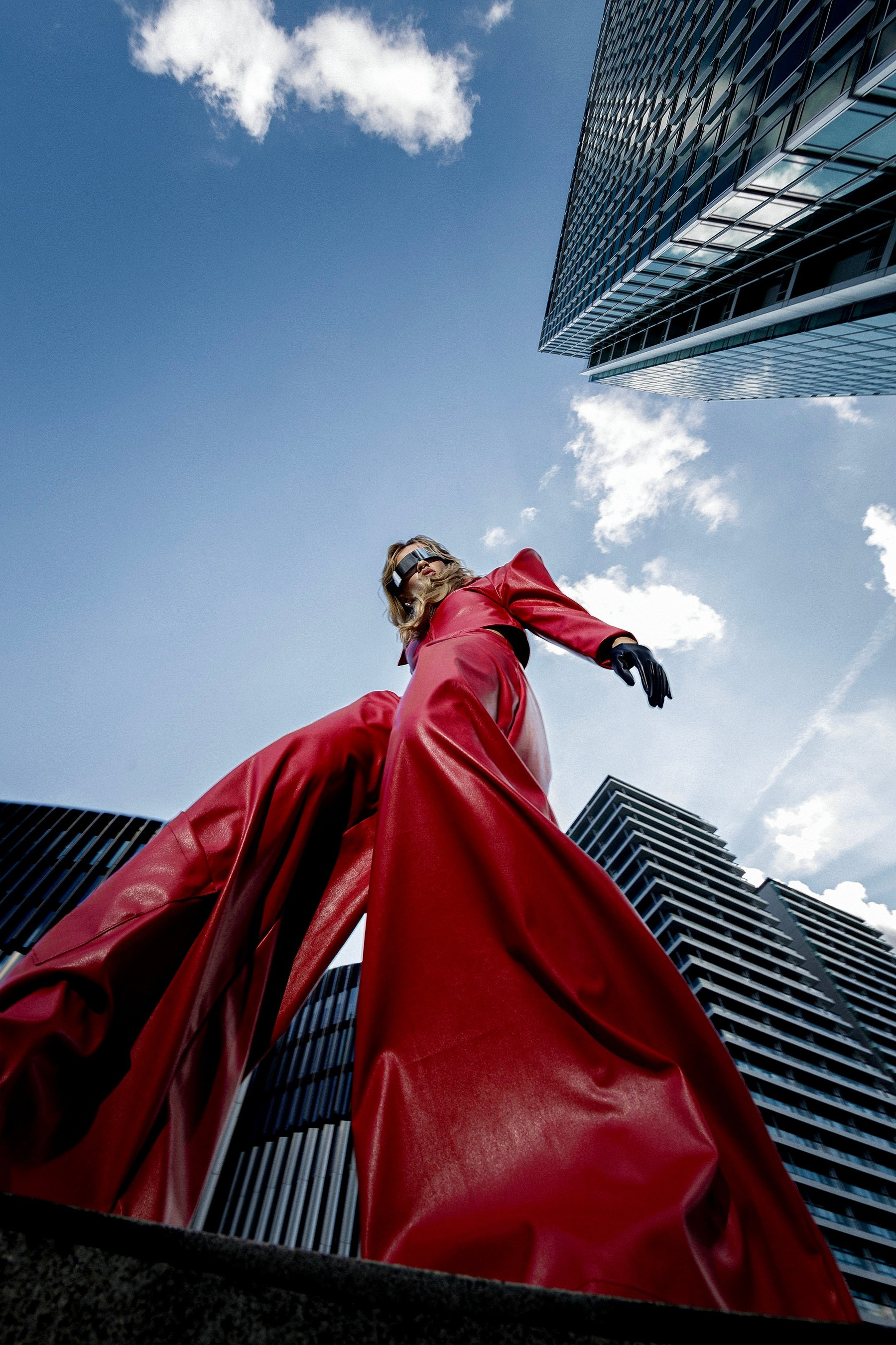 “Онлайн-курс по студийной съемке: обучение работе со светом и креативными образами”, “Профессиональная студийная фотография: работа со светом и творческими концепциями”, “Онлайн-курс по студийной съемке: свет и творческий подход”, “Курс по работе со светом для фотографов”, “PROSTUDIO 2.0: курс профессиональной студийной фотографии”, “Обучение фотосъемке в студии для фотографов”, “Фотокурс для фотографов: профессиональная студийная съемка”, “Креативные съемки в студии: обучение и техники”, “Свет в студийной фотографии: онлайн-курс”