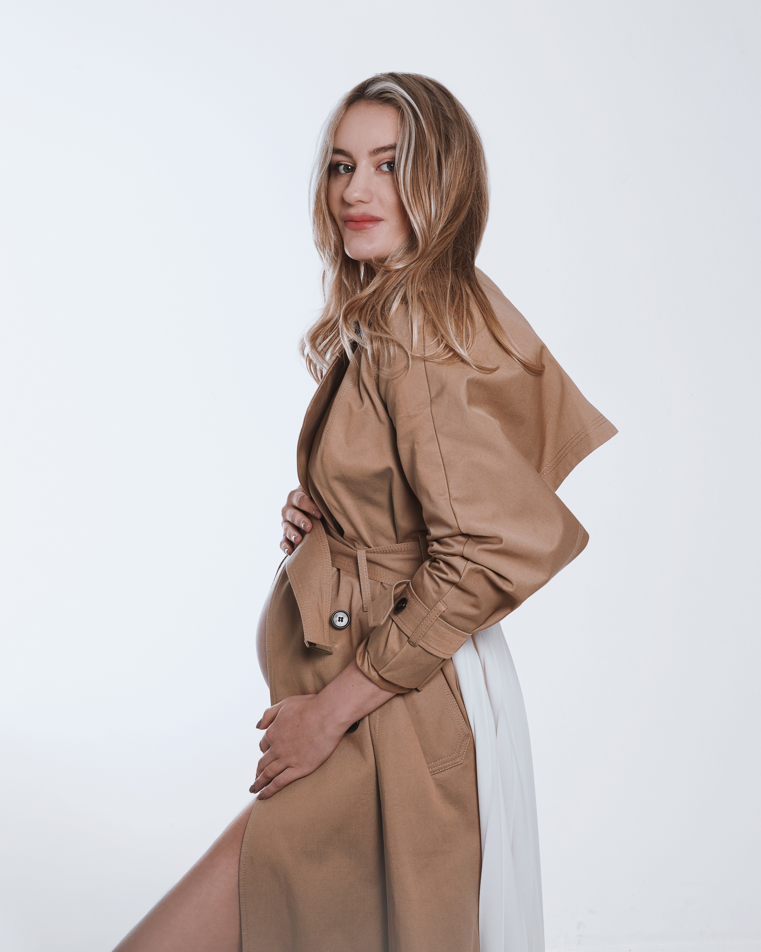 Capturing the beauty of motherhood in a studio photoshoot