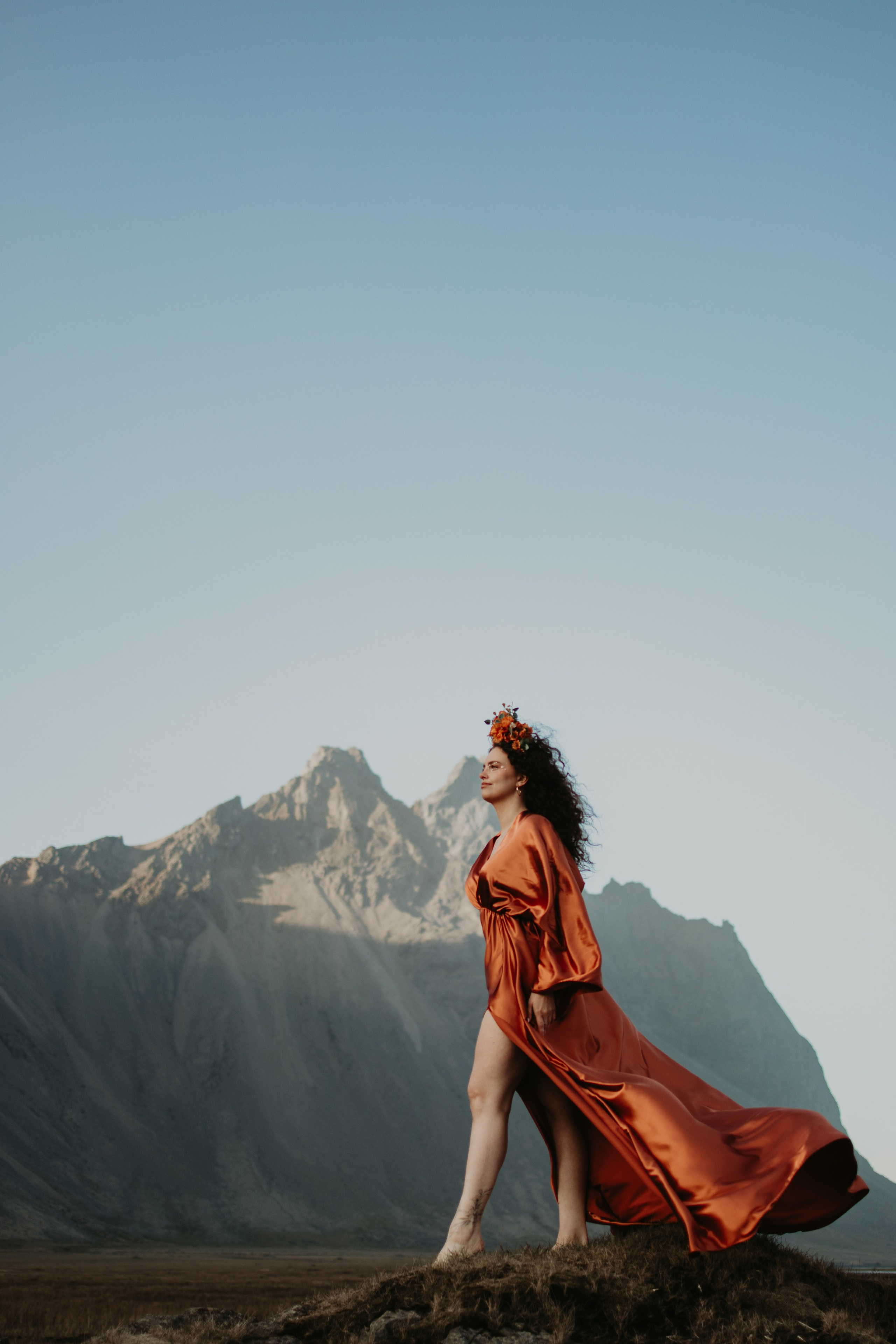 Photo session in Stoksness, Iceland, Outdoor photographer in Iceland capturing elopements, portraits, and creative photography.