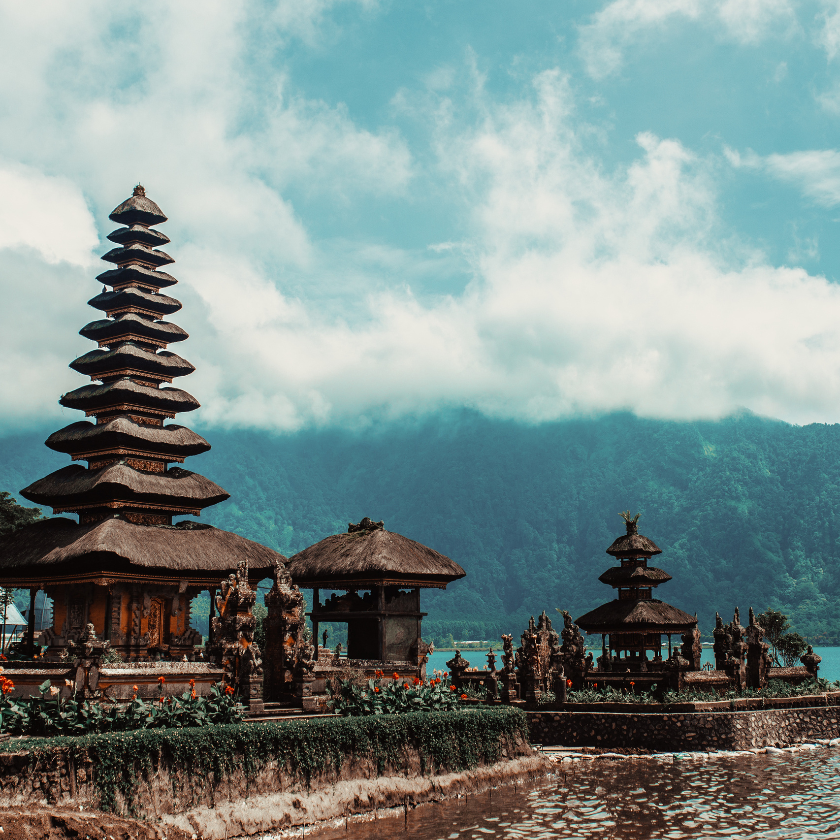 🏡. Mark Smilyanic | Portretni boudoir fotograf iz Beograda