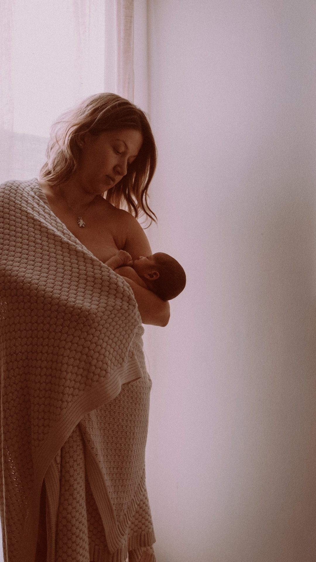 Fotógrafa infantil y de lactancia materna y maternidad en Barcelona