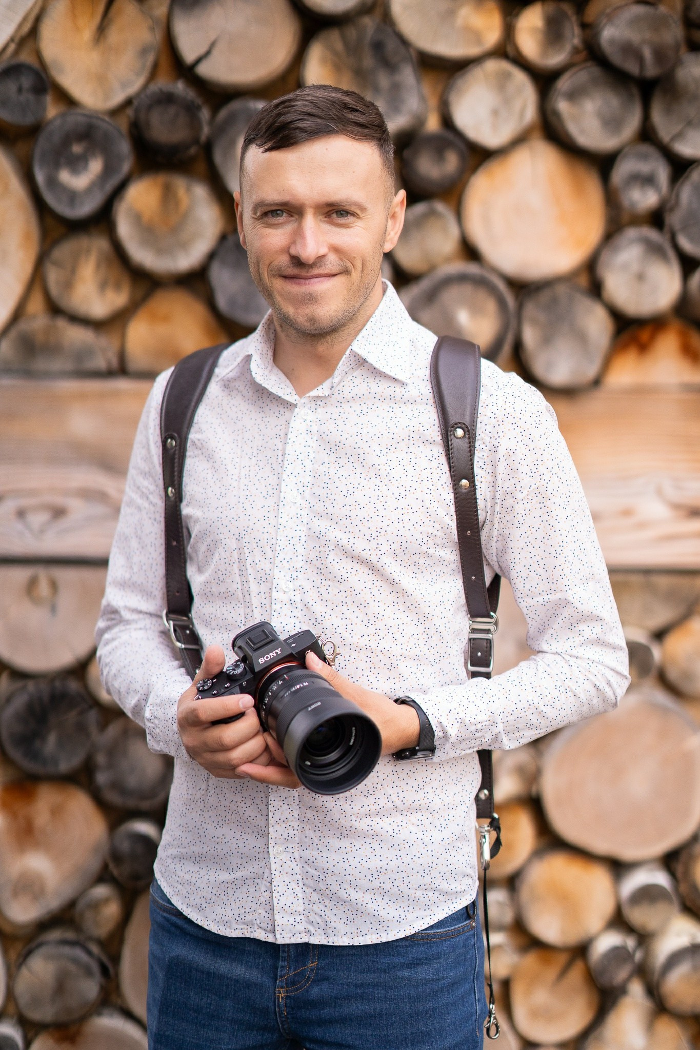DESPRE MINE. Adrian Vasile Fotograf de nuntă Brașov