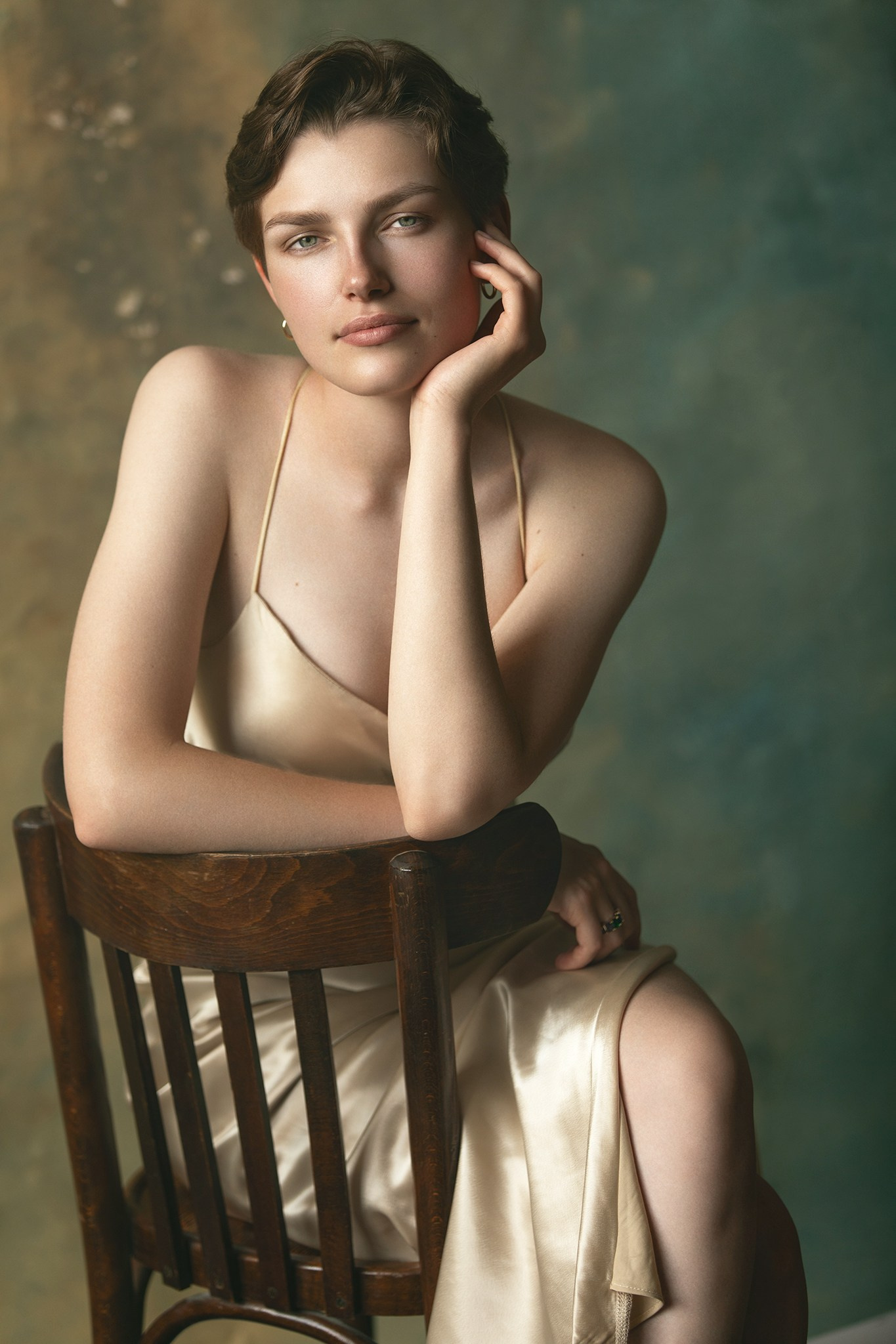 Women and maternity photographer in Brussels, Belgium