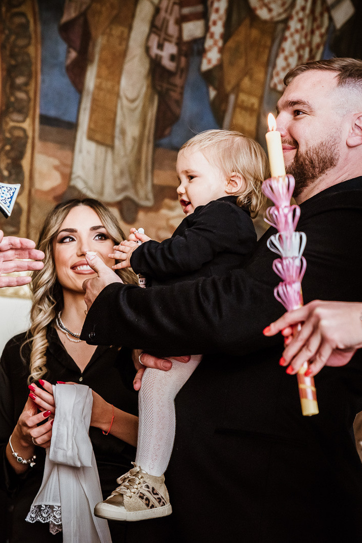 Fotografisanje krstenja u crkvi i porodicno fotografisanje