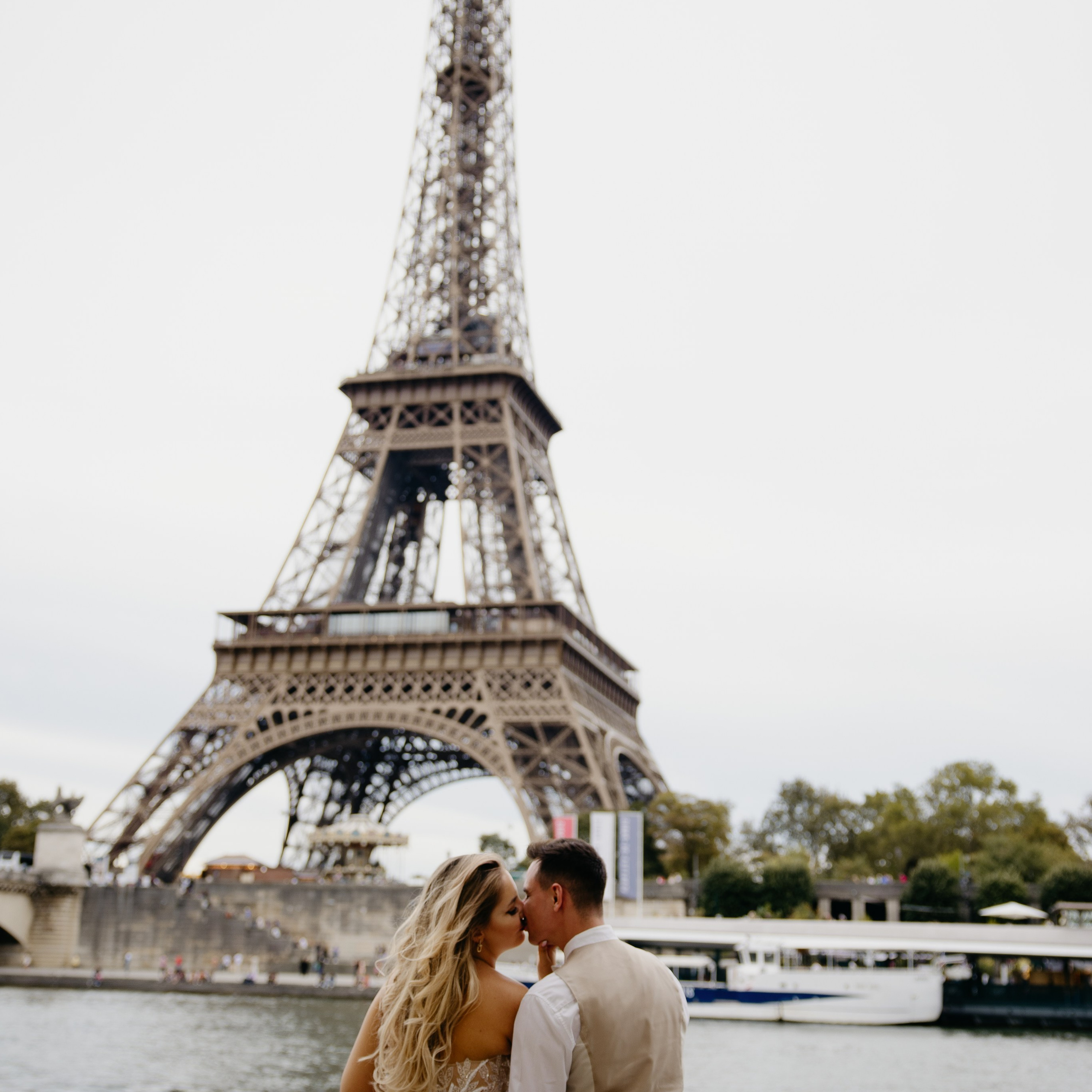 MDimaFotoStudio. Fotograf de nuntă, evenimente private și de familie