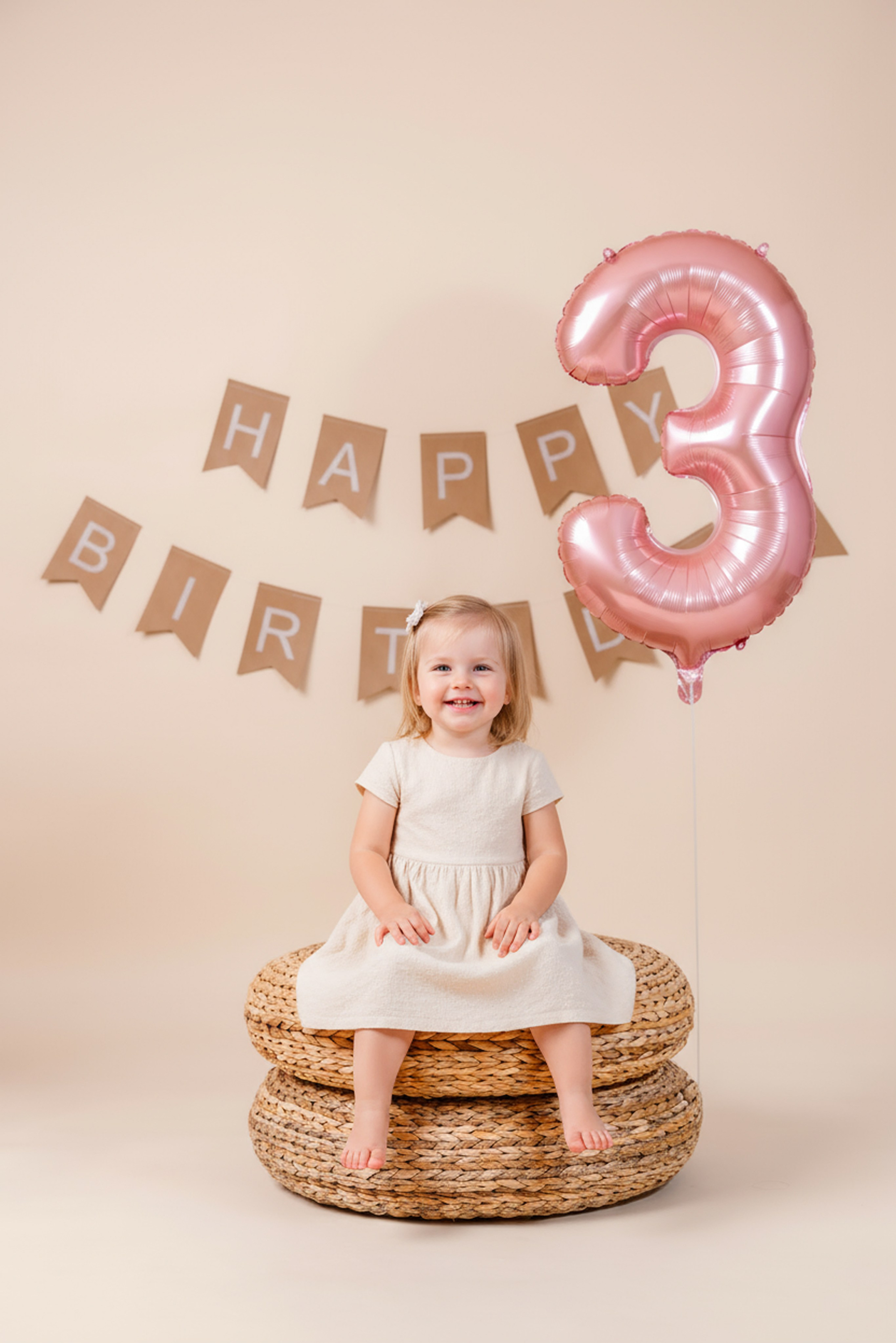 Children’s Birthday & Cake Smash Photoshoot in Dresden | Modern Kids Studio Photography. Family & Maternity Photographer in Dresden Tatiana Mudryak