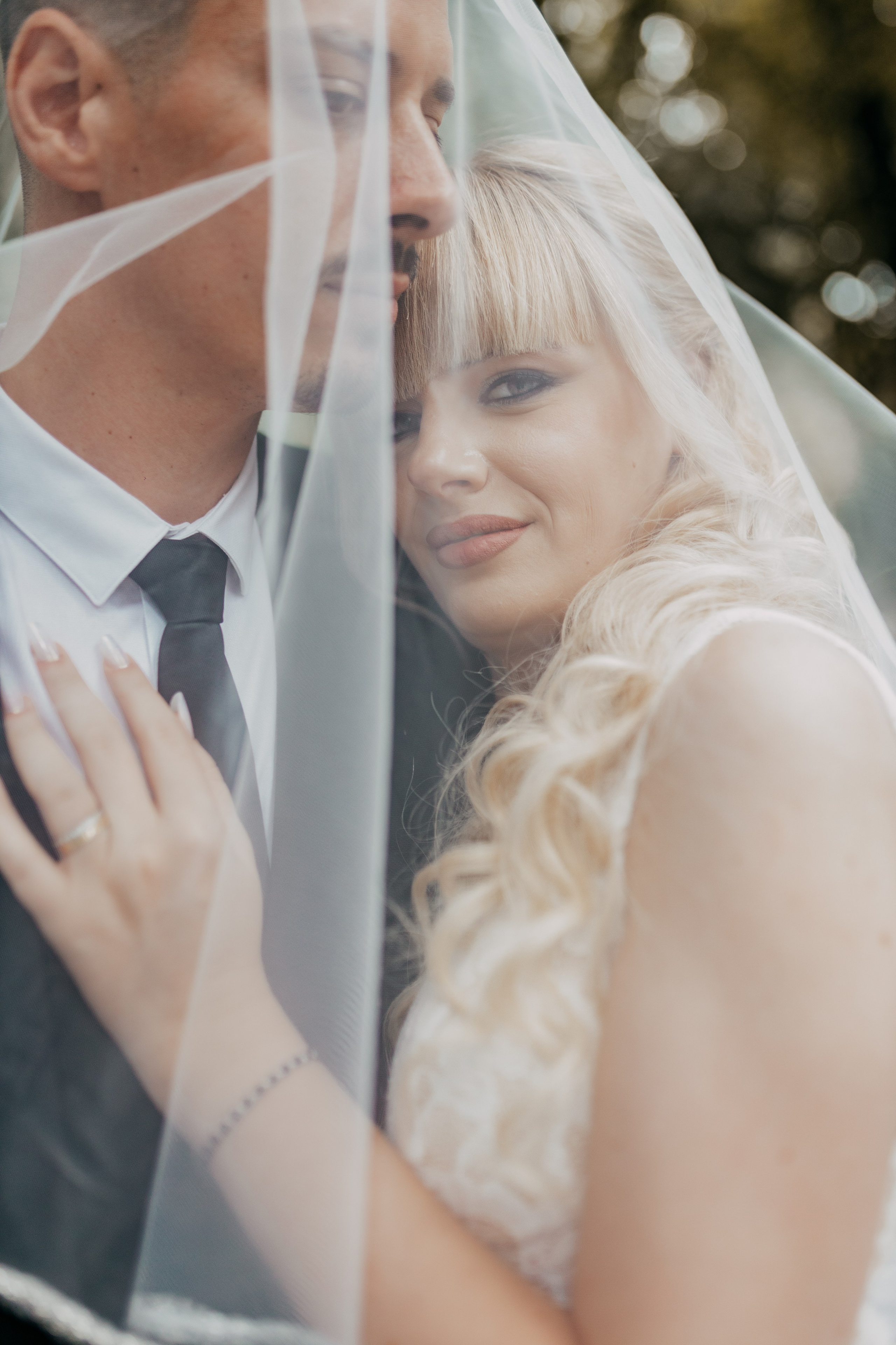 O poveste, patru premii: O nuntă de la Moara Vlăsiei, recunoscută de patru ori la PROWEDAward. Lucian Dedeu — Fotograf