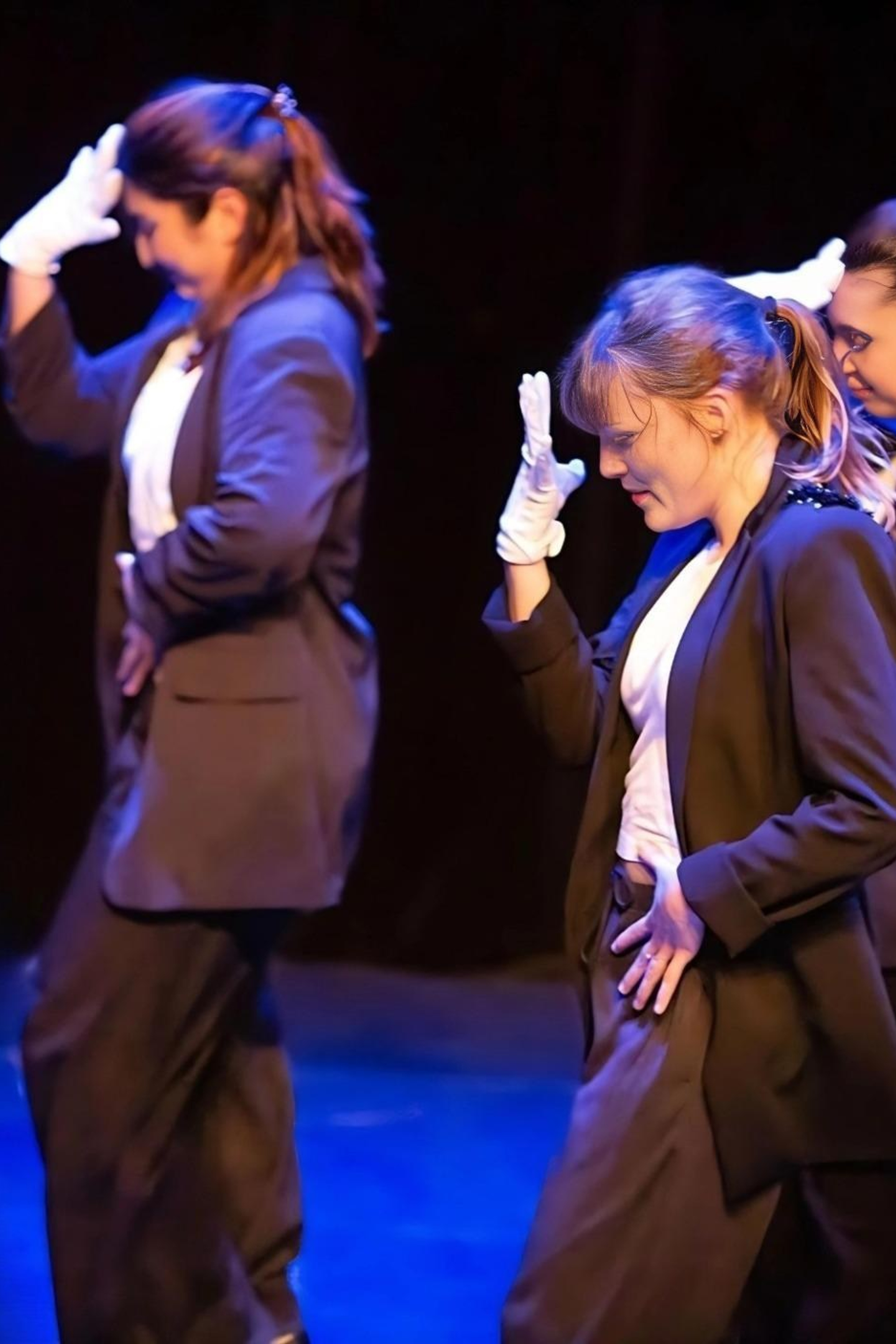 Announcements. Portret photographer in Switzerland Artur Magpie