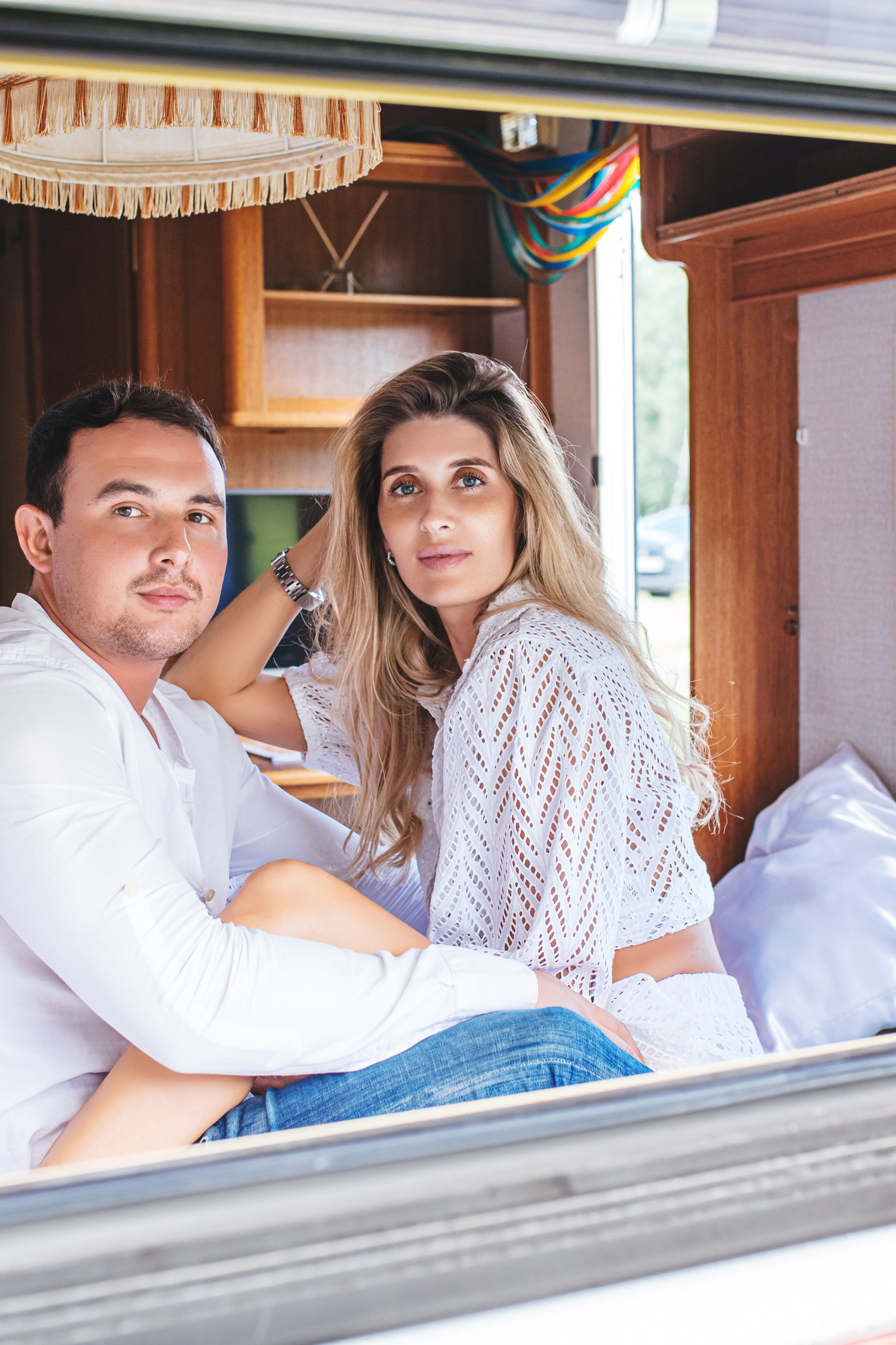 Romance sur la route: Une histoire d’amour dans une maison sur roues. Photographe professionnelle de la ville d’Auxerre - Ekaterina Mathieu