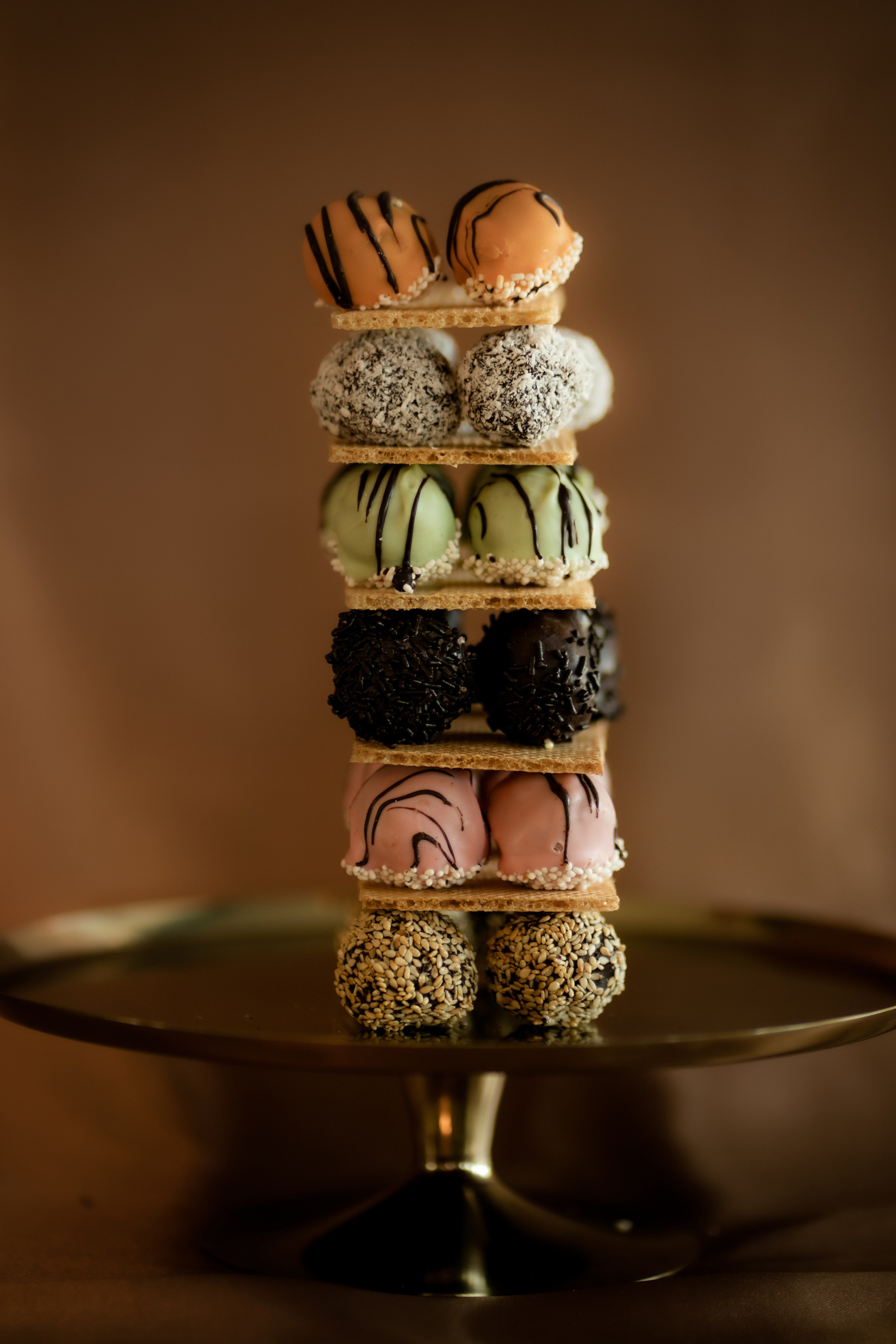 ΧΑΛΒΑΔΟΜΠΟΥΚΙΕΣ