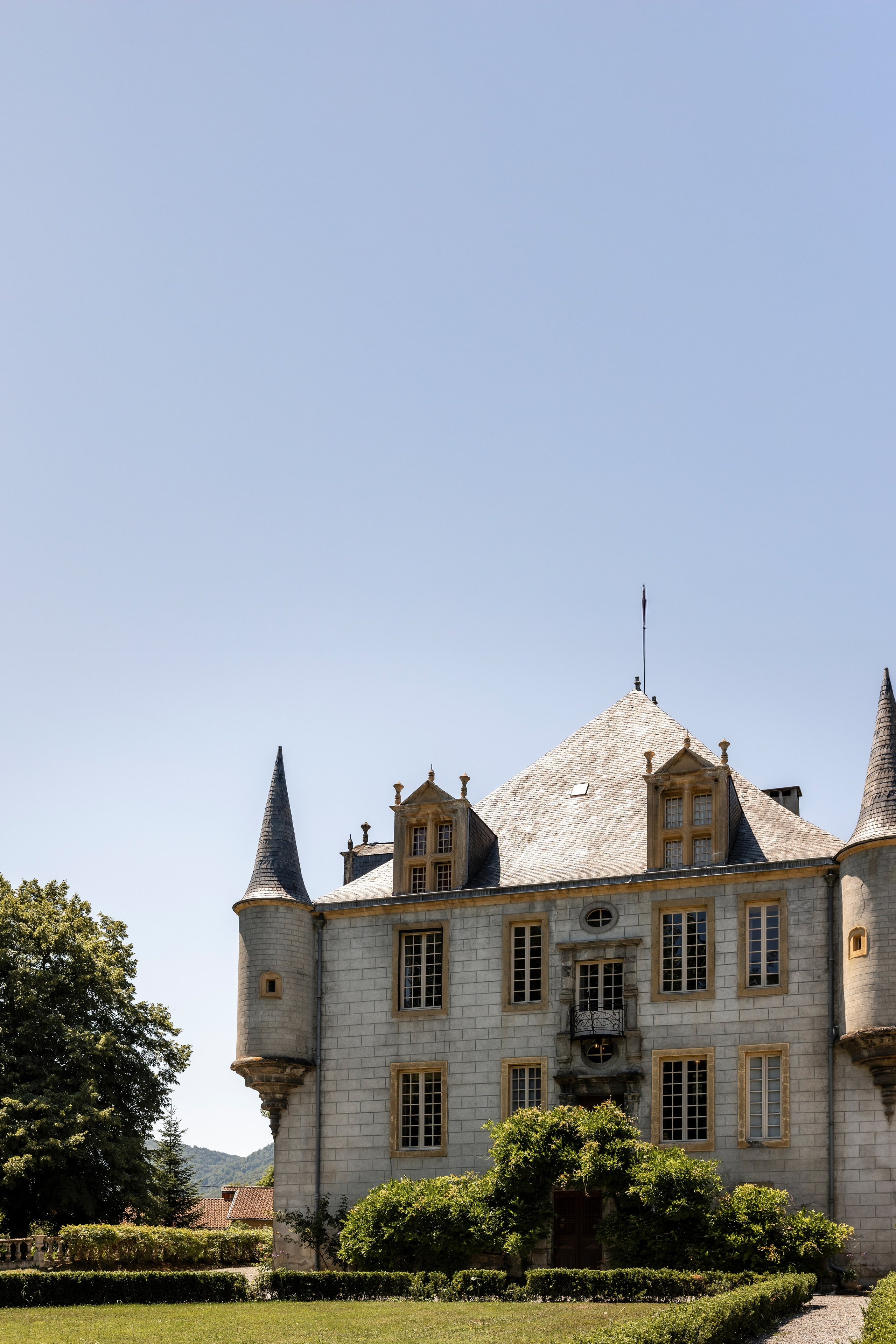 Photoshoot in the blooming Japanese Garden of Toulouse. Eugénie Smirnova — Photographe à Toulouse et dans le Sud-Ouest