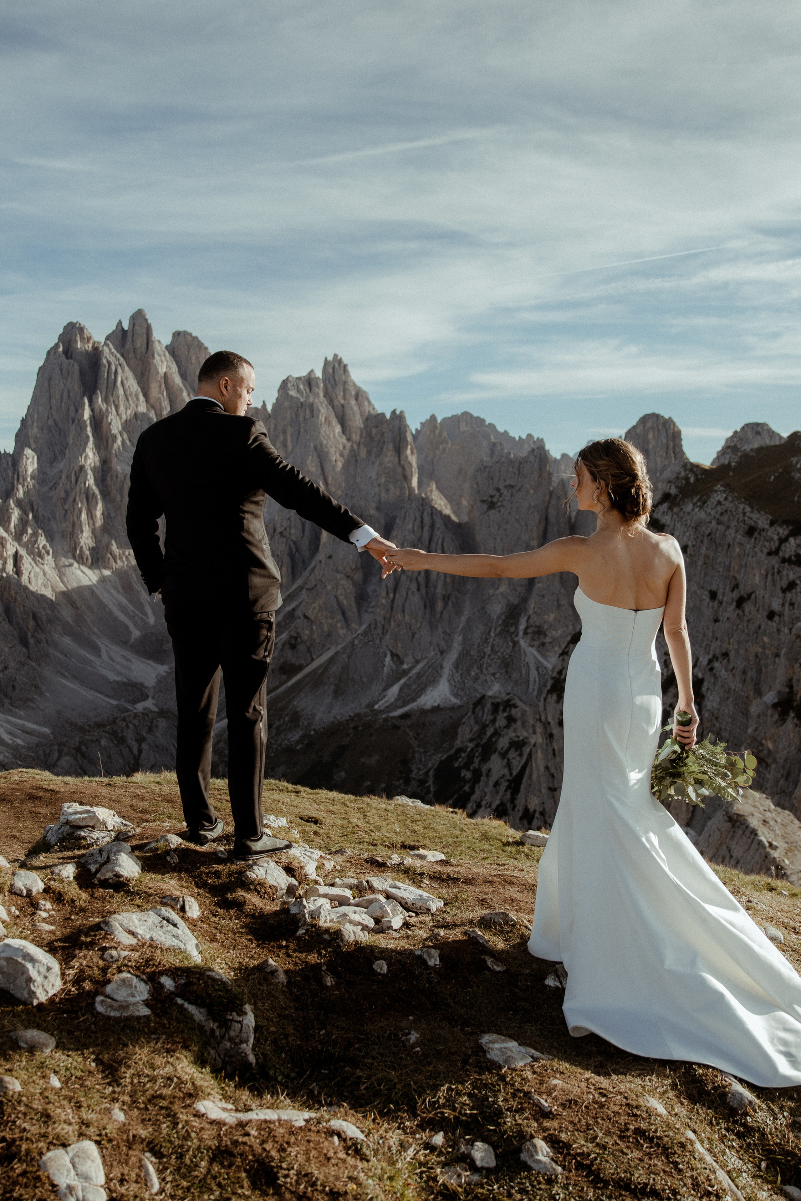 Sunrise elopement in the Dolomites | Tre cime di Lavaredo elopement