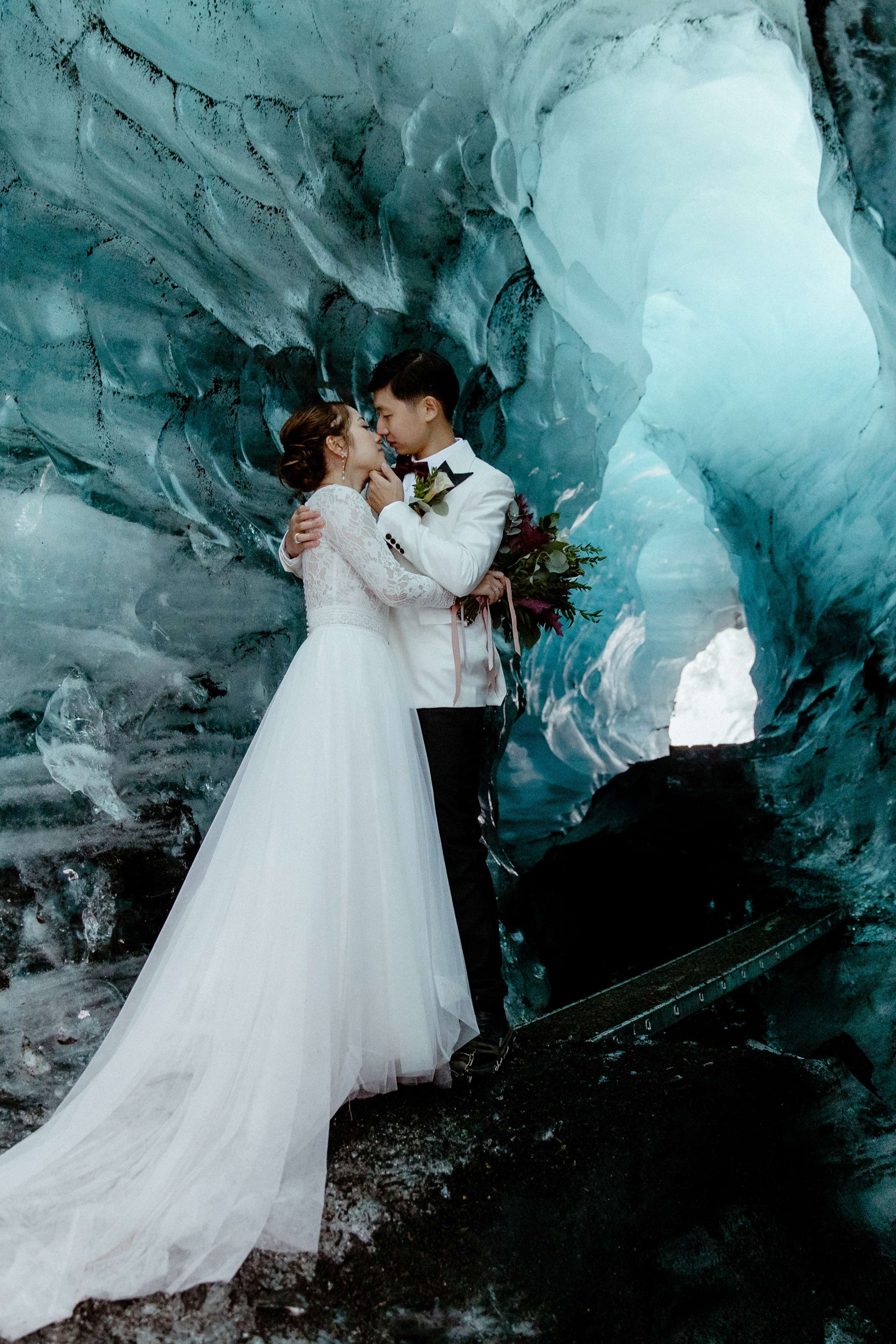 Reviews about Iceland wedding photographer. Iceland elopement photographer & videographer