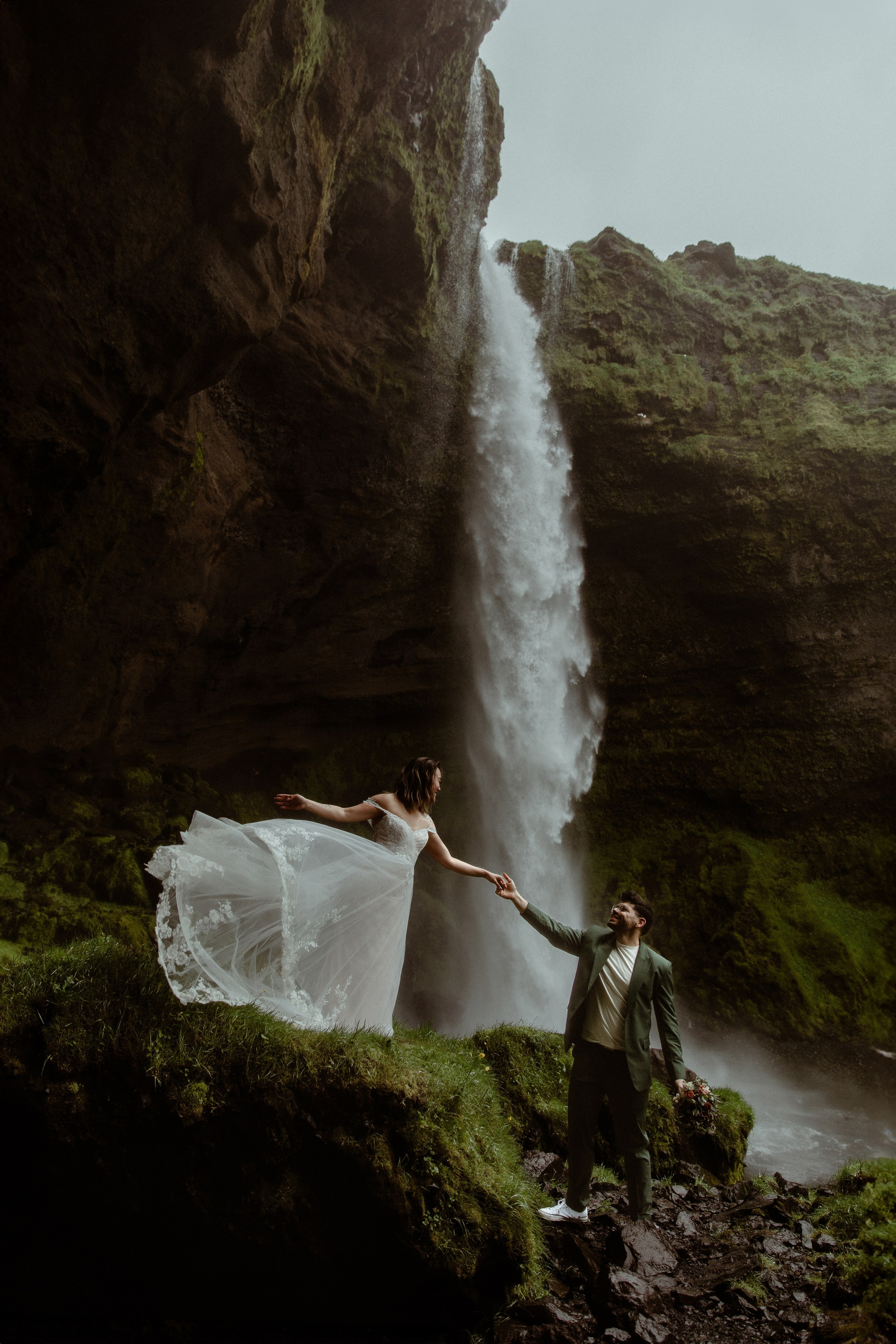 Elopement at Kvernufoss waterfall